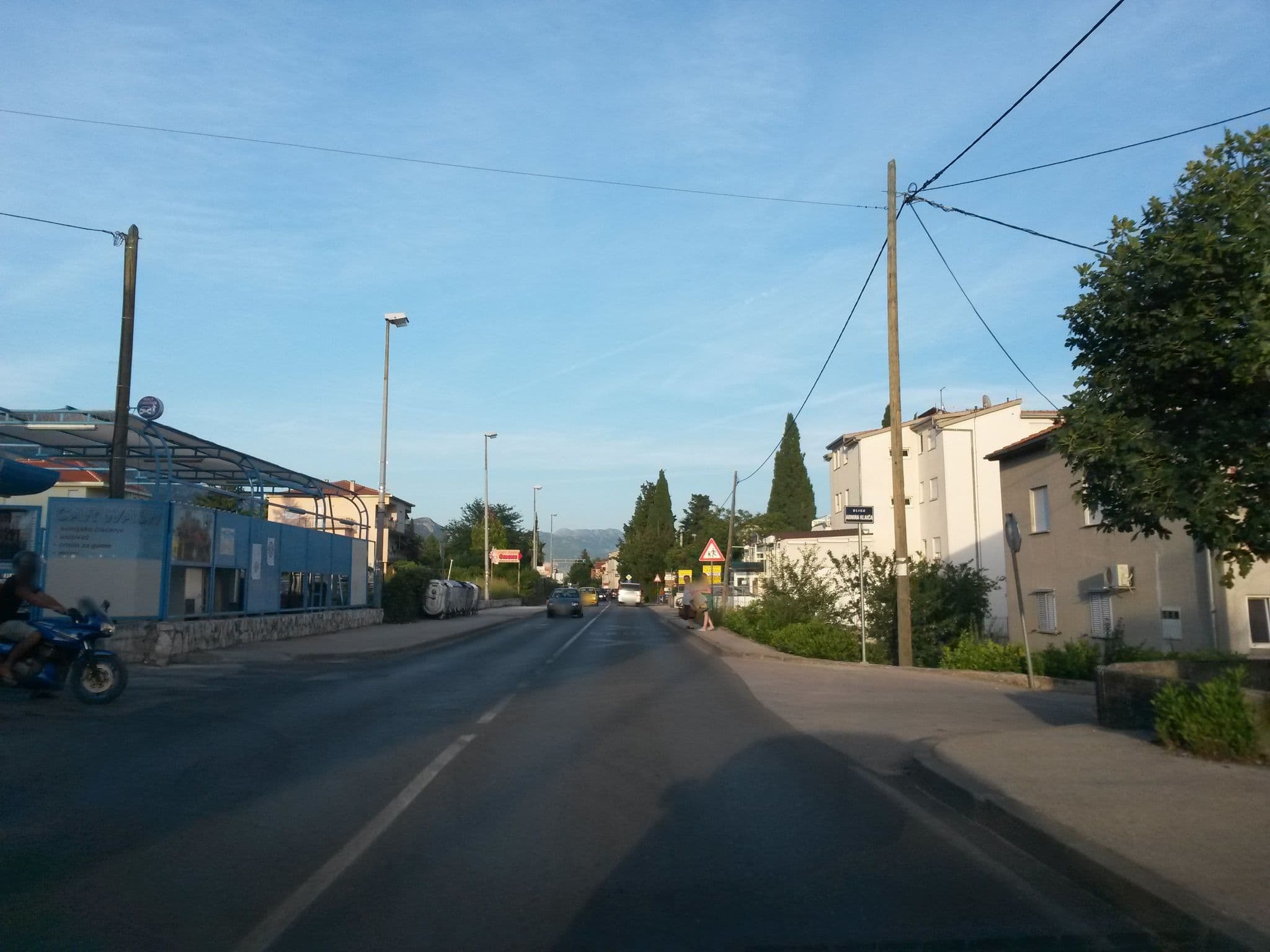 Street view near Apartman Julienne, Kaštel Lukšić — © osmapper (CC BY-SA · Mapillary)