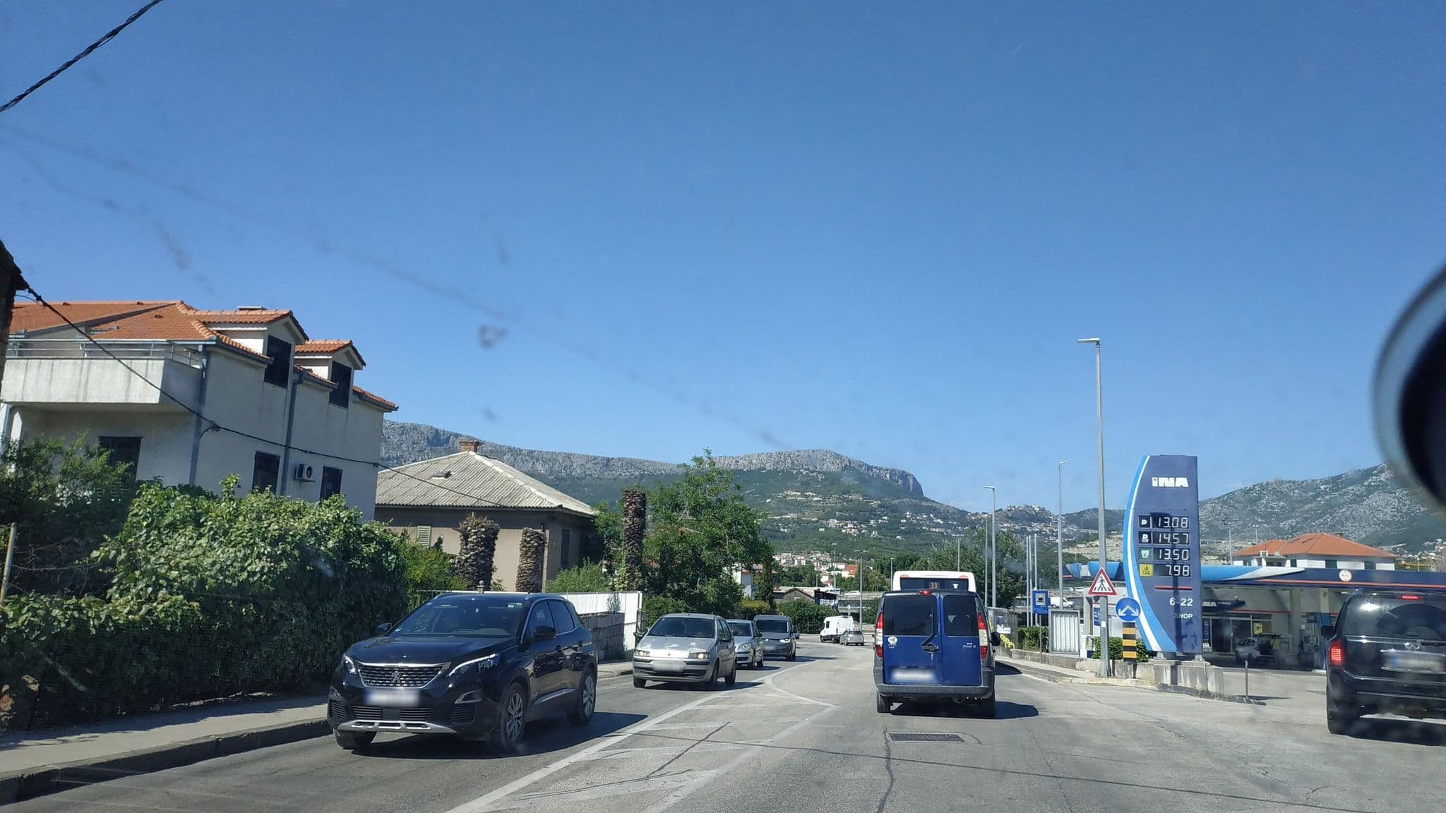 Street view near Pefi Apartment, Solin — © laukinisbriedis (CC BY-SA · Mapillary)