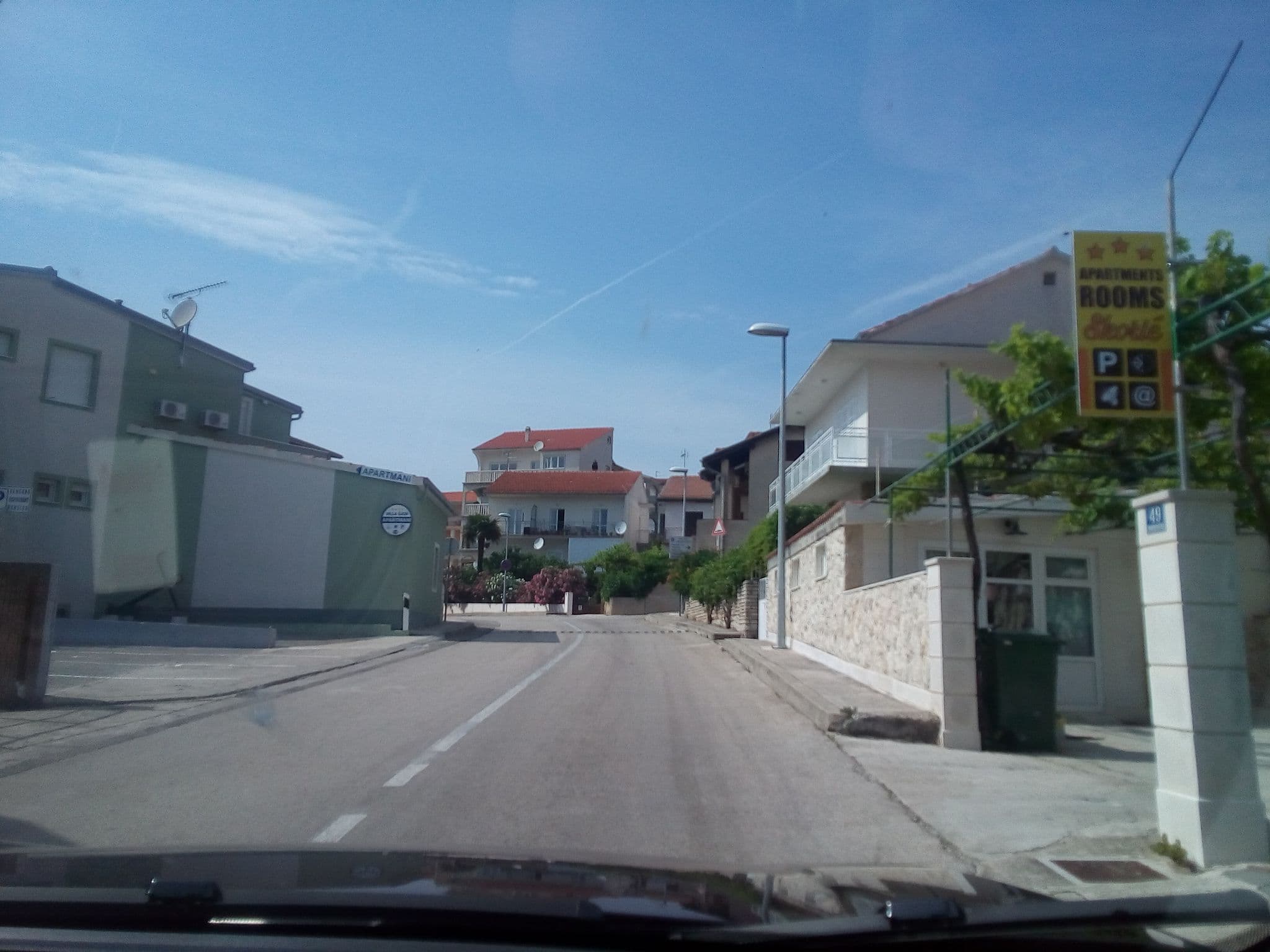 Street view near Apartmani Ivka, Primošten — © karthoo (CC BY-SA · Mapillary)