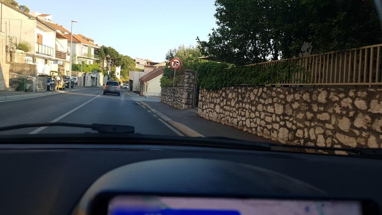 Street view near Presidential Apartment, Šibenik — © mik007 (CC BY-SA · Mapillary)