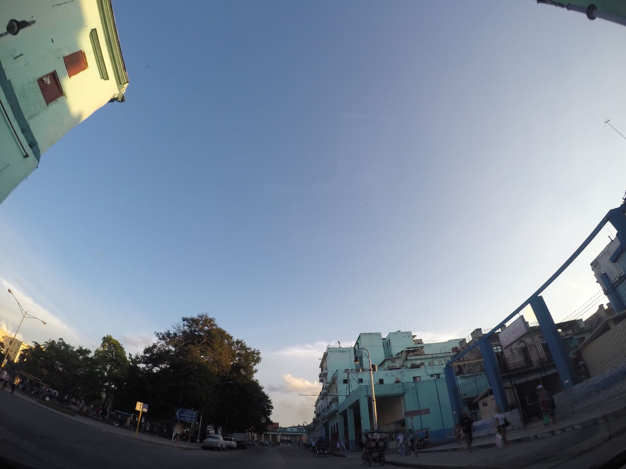 Street view near Hostal Colonial Jorge, Centro Habana