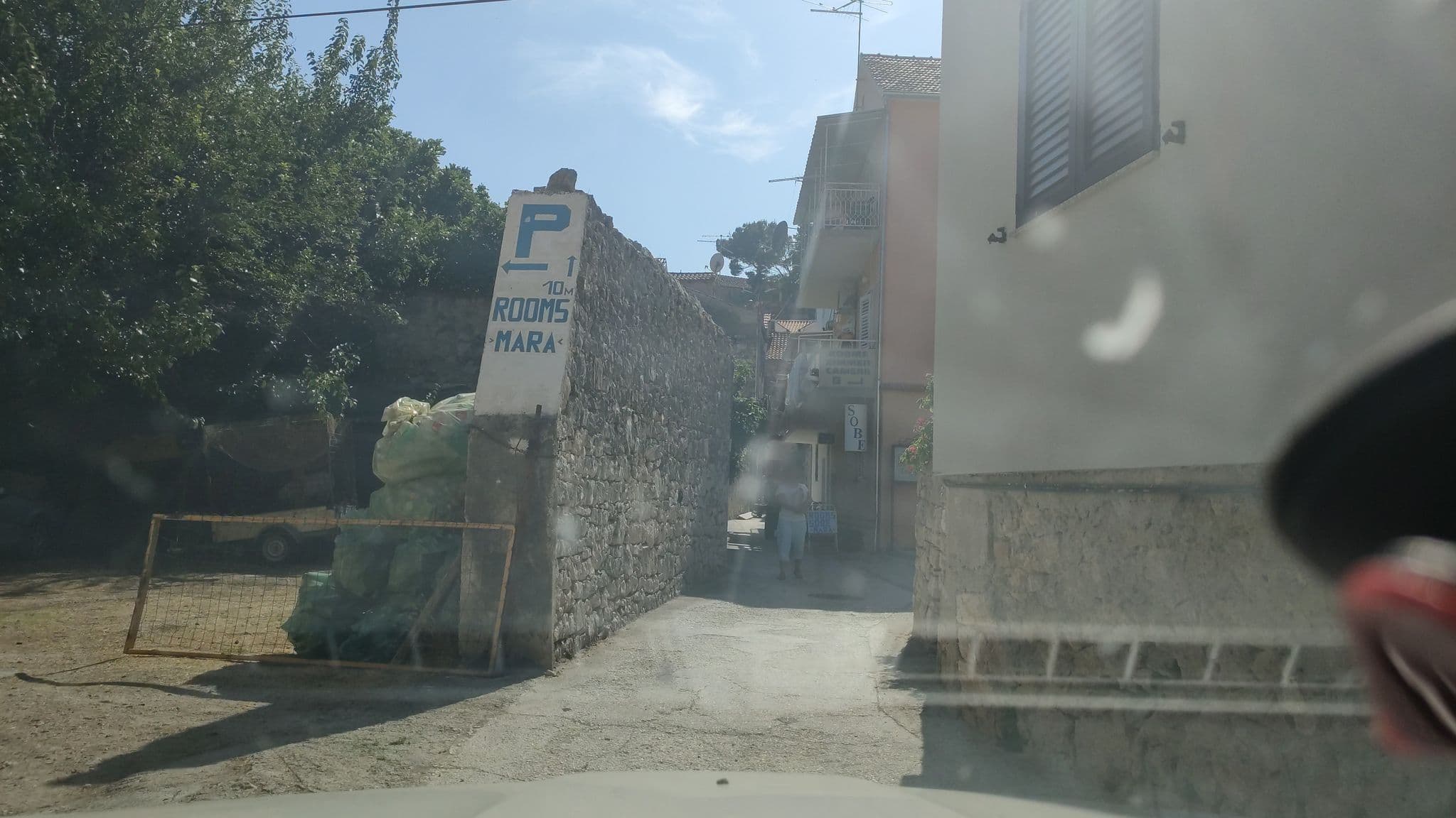 Street view near Guest House Ankora, Bilice — © grin (CC BY-SA · Mapillary)