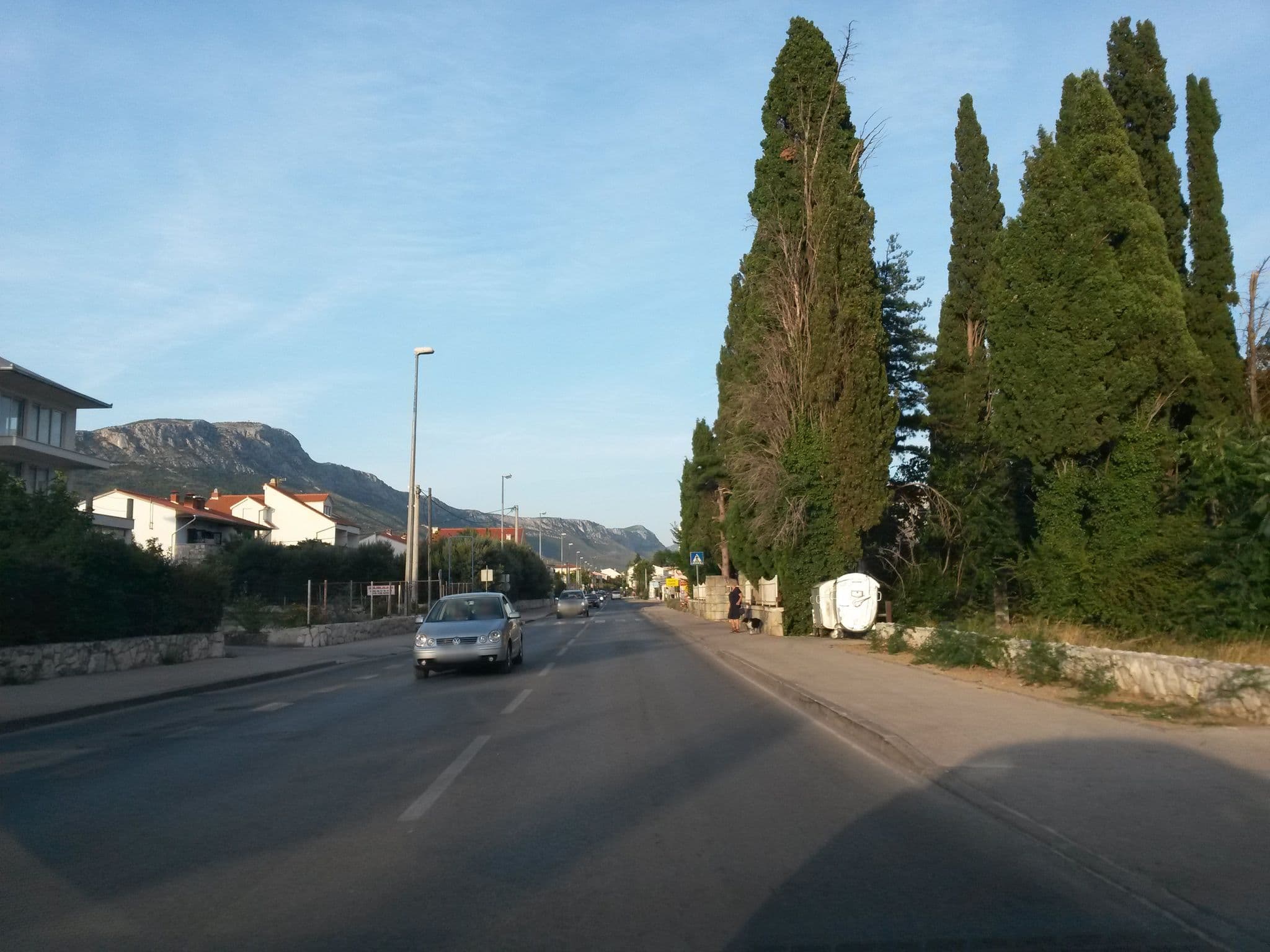 Street view near Mala Kate Apartments, Kaštel Stari — © osmapper (CC BY-SA · Mapillary)