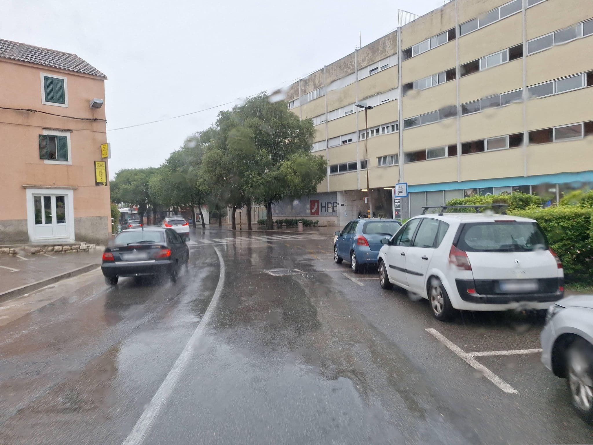 Street view near Art Cafe, Šibenik — © hoseandres (CC BY-SA · Mapillary)