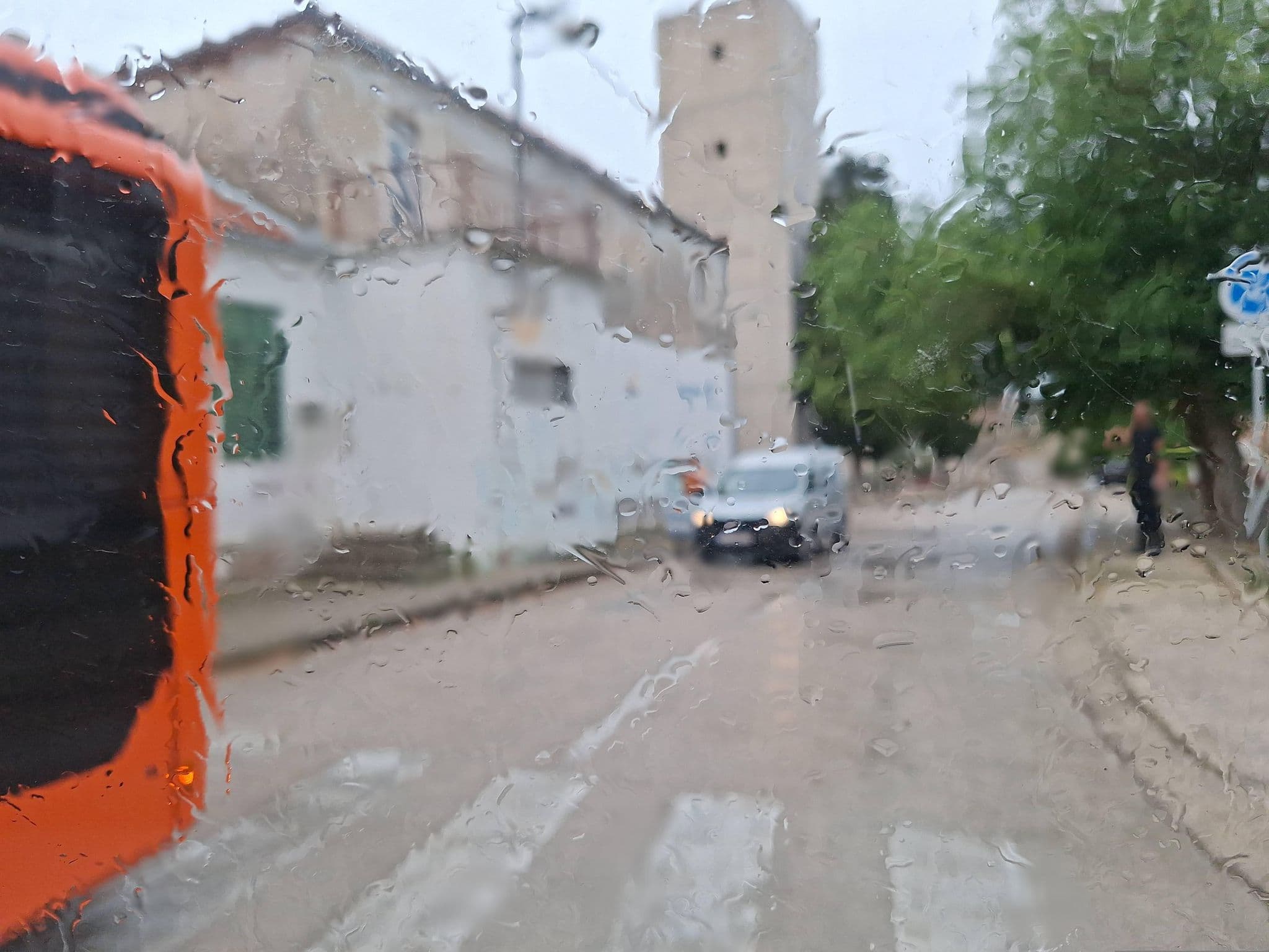 Street view near Apartments Ema, Šibenik — © hoseandres (CC BY-SA · Mapillary)