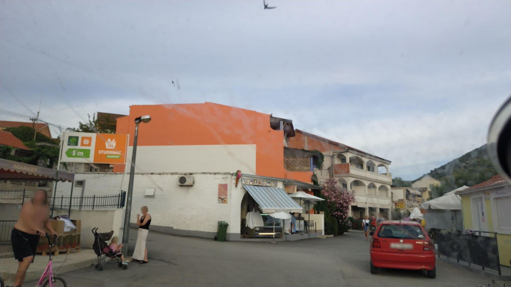 Street view near Apartments Holidays Roko, Brodarica — © laukinisbriedis (CC BY-SA · Mapillary)