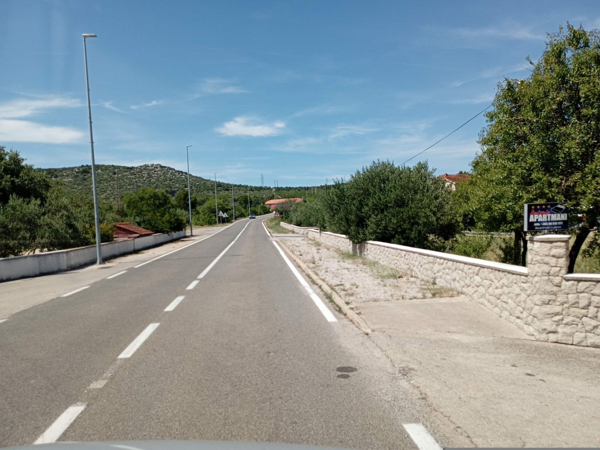 Street view near Apartments Antonia, Bilice — © atze02 (CC BY-SA · Mapillary)