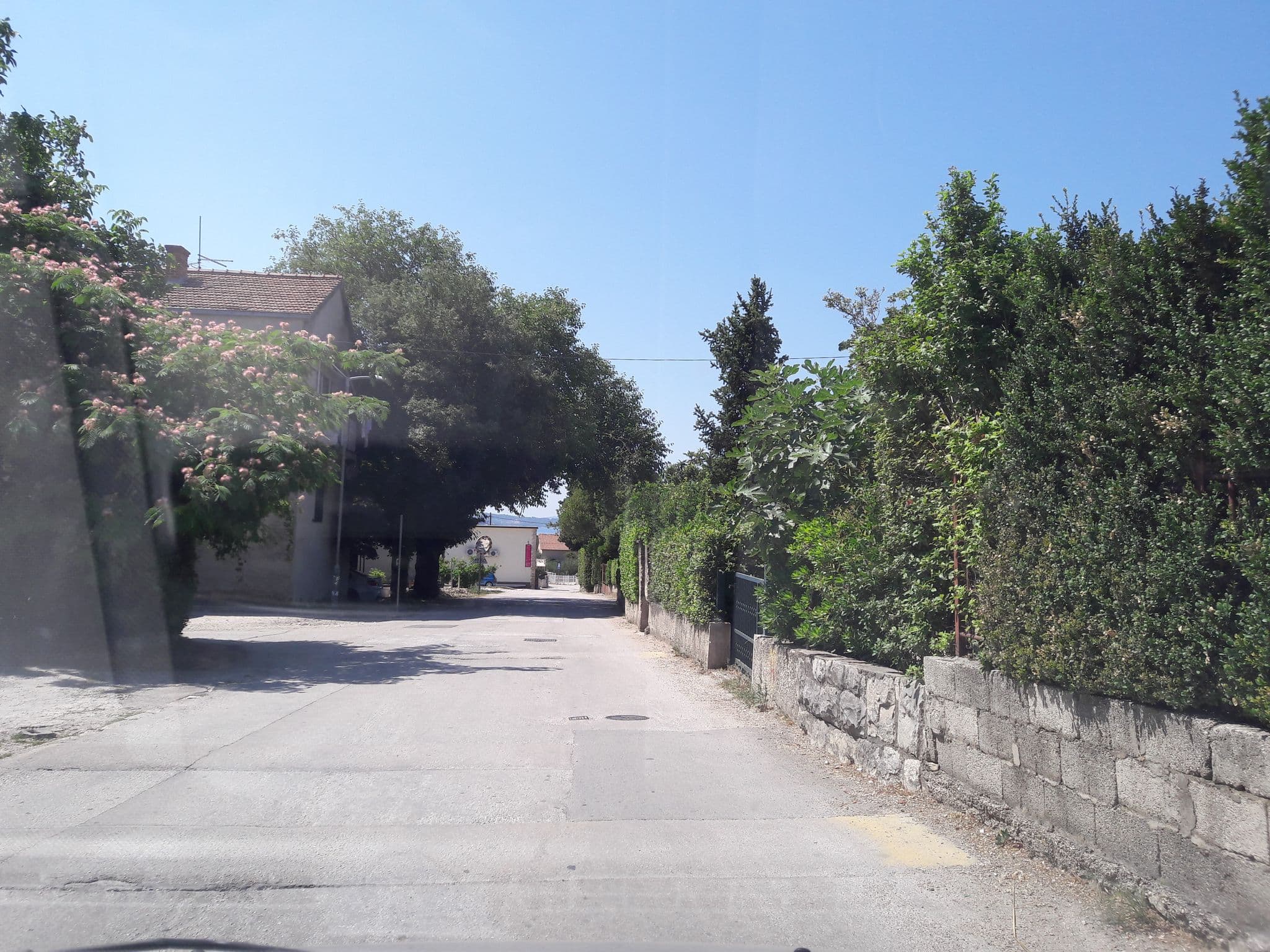 Street view near Apartment Brko, Kaštel Gomilica — © osmapper (CC BY-SA · Mapillary)