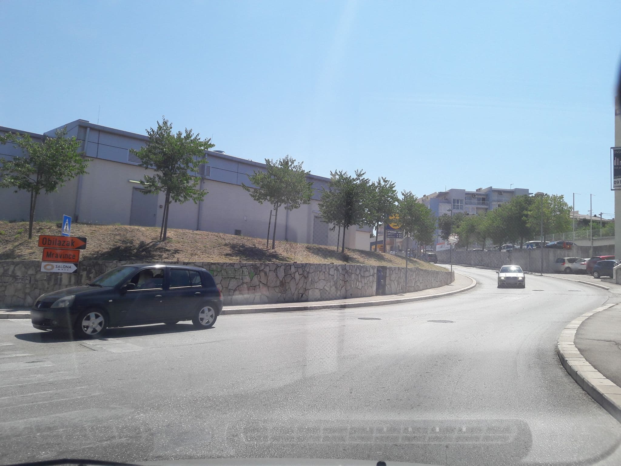 Street view near Apartment Jasminka, Solin — © osmapper (CC BY-SA · Mapillary)