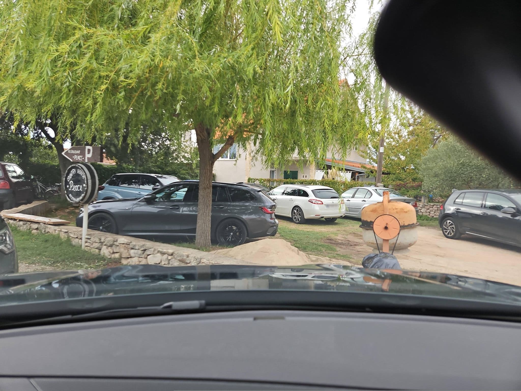 Street view near Country House Peace, Drniš — © toho (CC BY-SA · Mapillary)