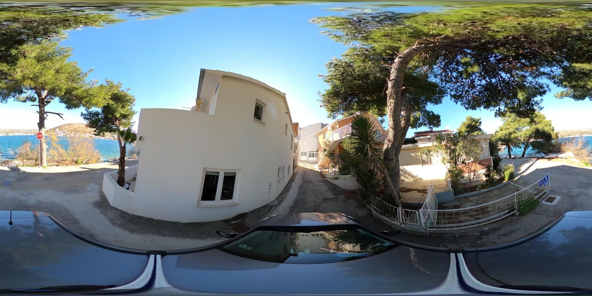 Street view near Apartmani Milenka, Primošten — © tomislavzen12 (CC BY-SA · Mapillary)