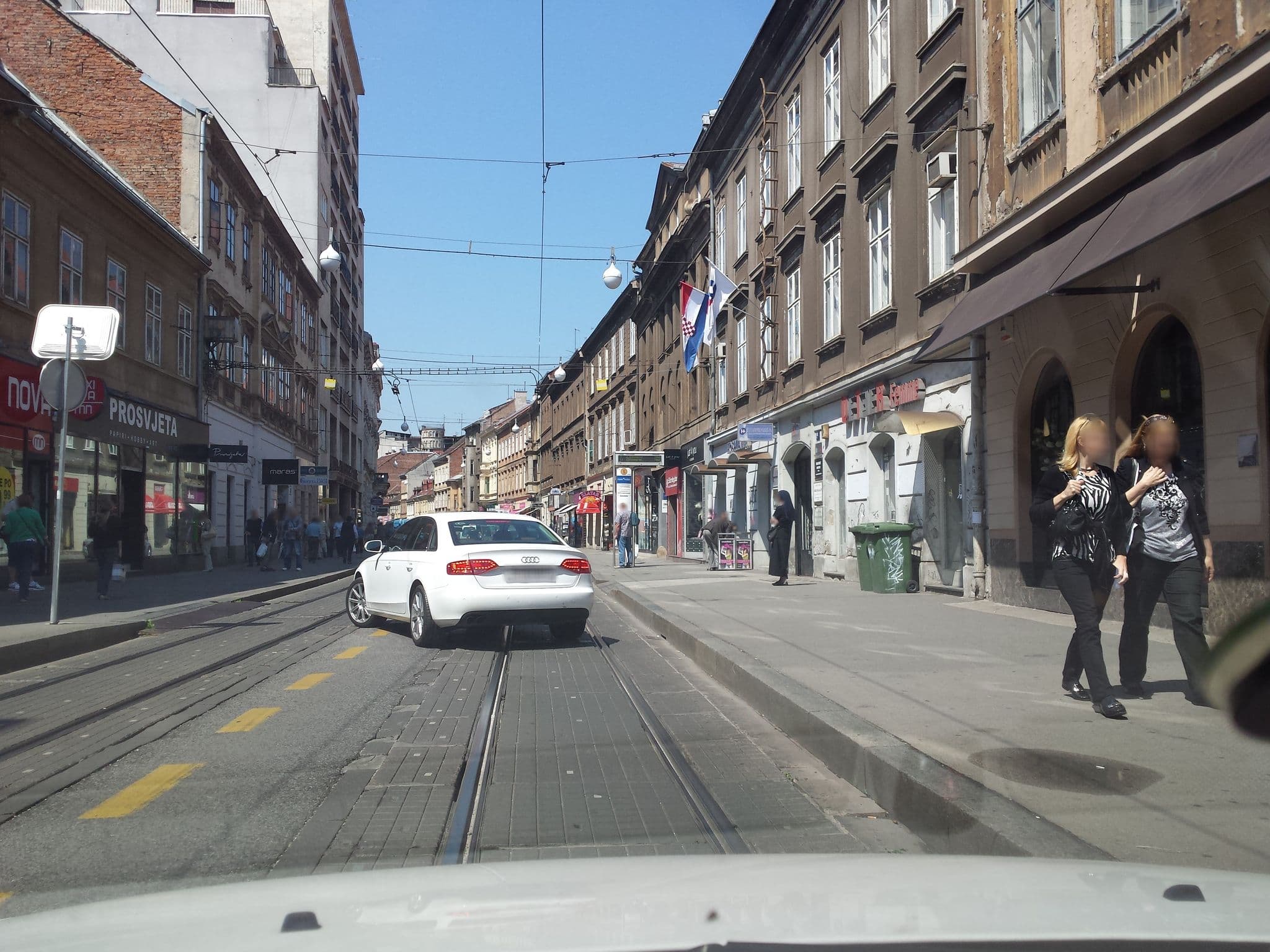 Street view near Center Garden apartment, Centar — © janjko (CC BY-SA · Mapillary)