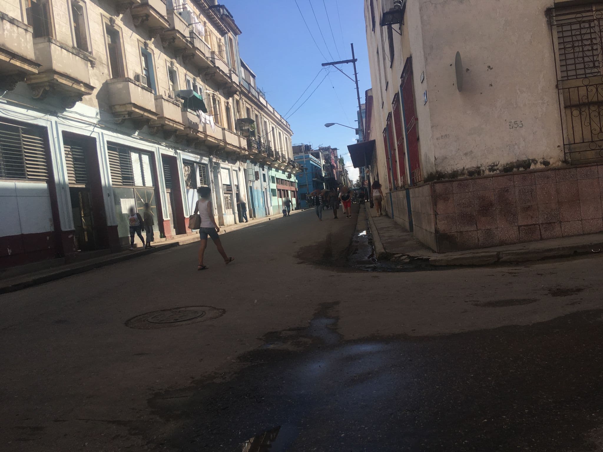 Street view near Denia csa, Centro Habana