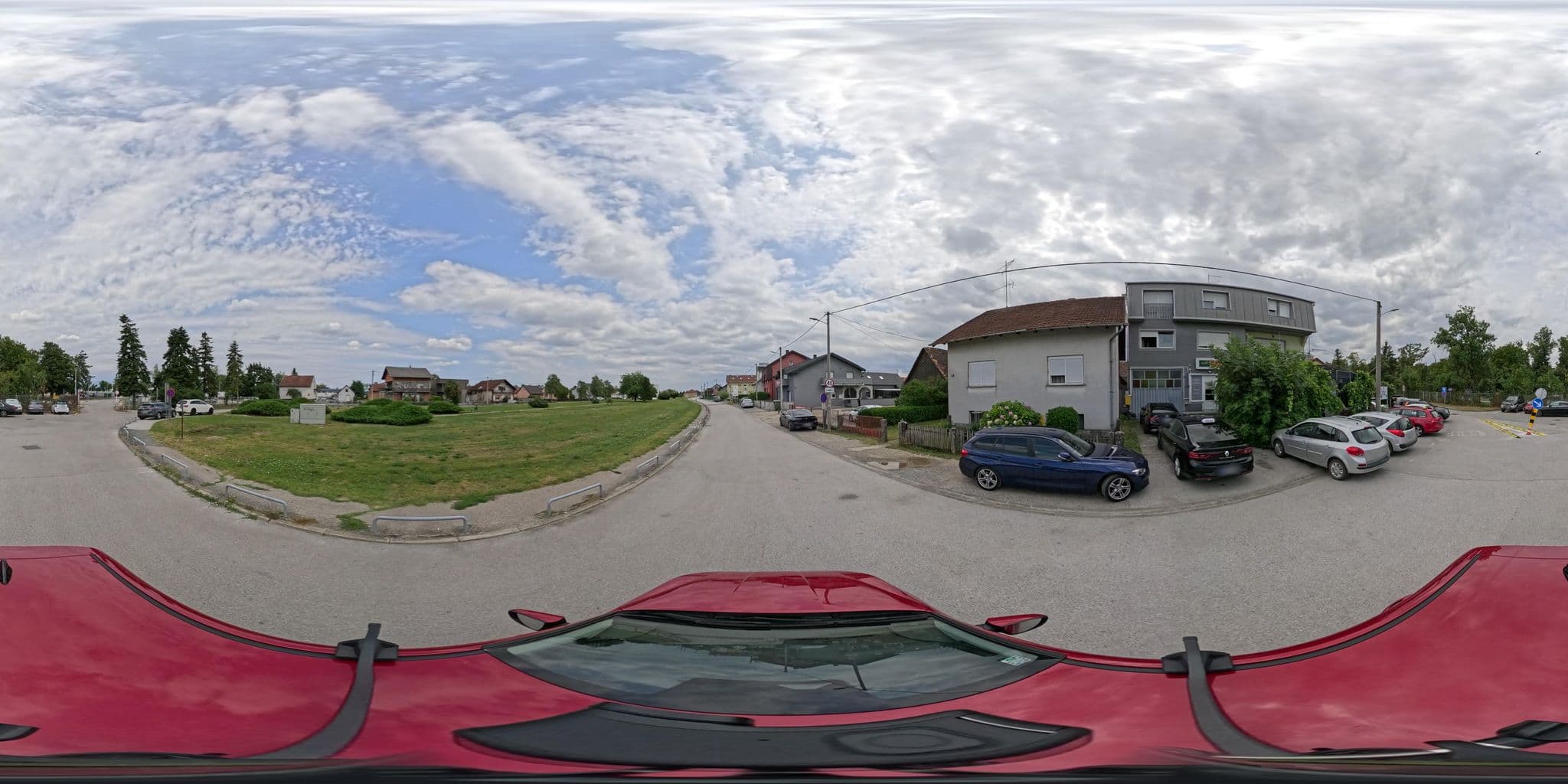 Street view near Prenoćište Ivac, Velika Gorica — © tomislavzen12 (CC BY-SA · Mapillary)