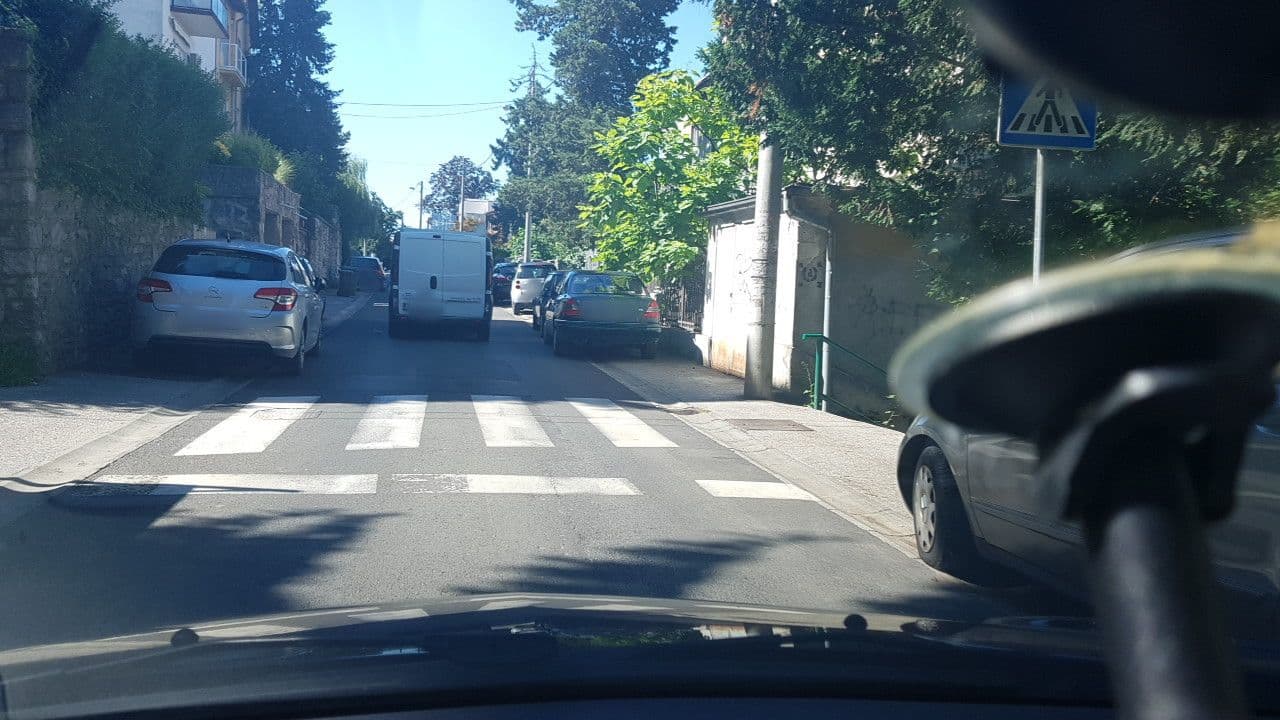 Street view near Rockefellerova Apartment, Zagreb — © mik007 (CC BY-SA · Mapillary)