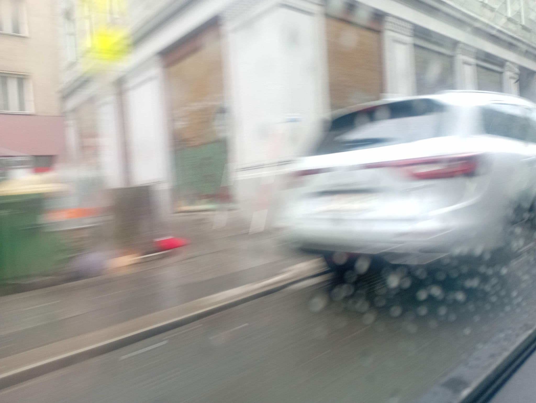 Street view near Rothensteiner Apartments, Neubau — © gabi13 (CC BY-SA · Mapillary)