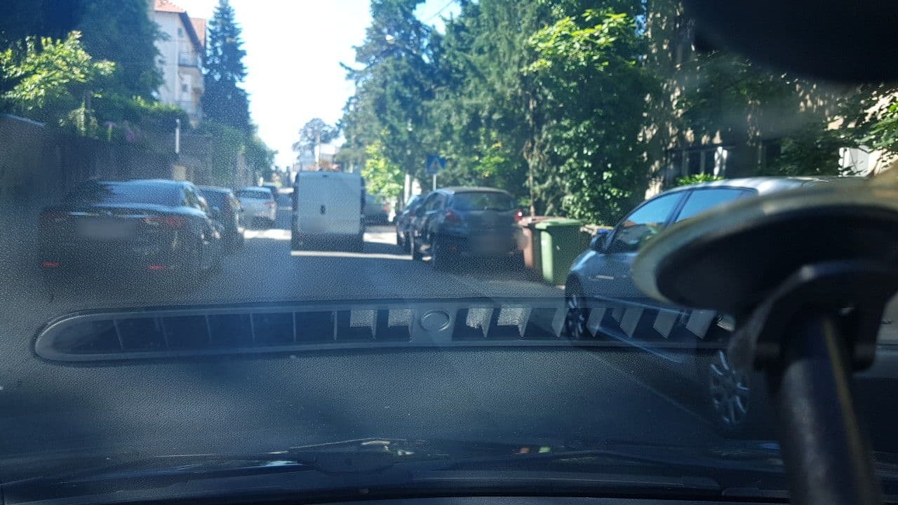 Street view near Apartment Tamara, Zagreb — © mik007 (CC BY-SA · Mapillary)