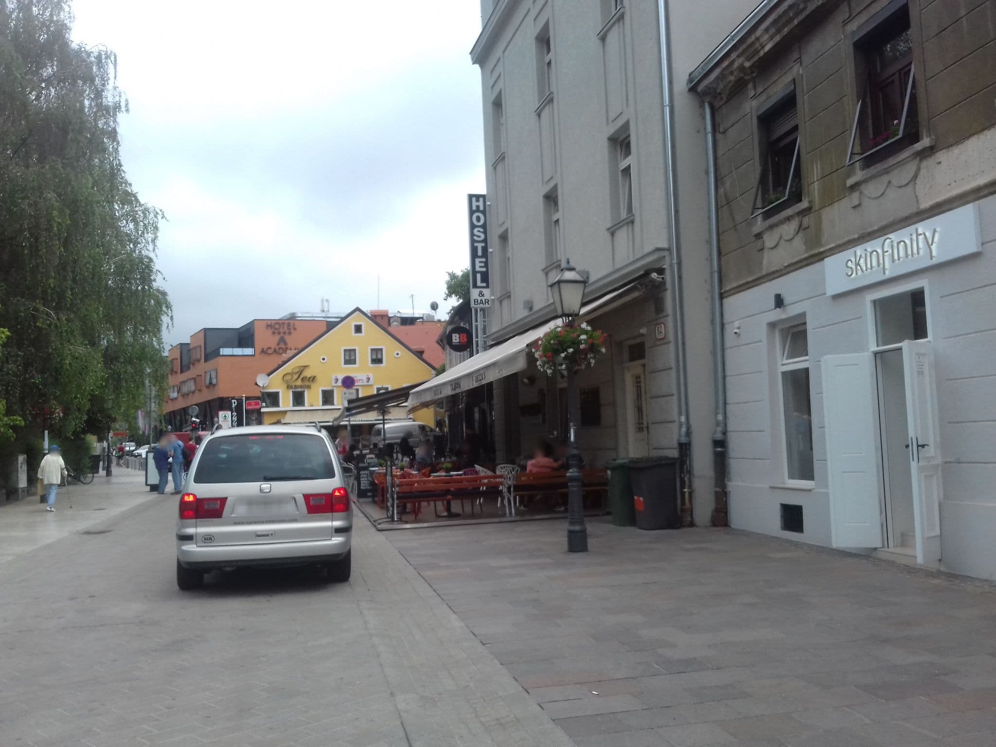 Street view near Bar&Hostel Taban, Zagreb — © lanafurlan (CC BY-SA · Mapillary)