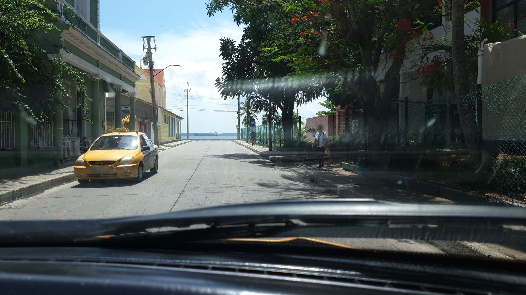 Street view near Hostal La Casona, Cienfuegos