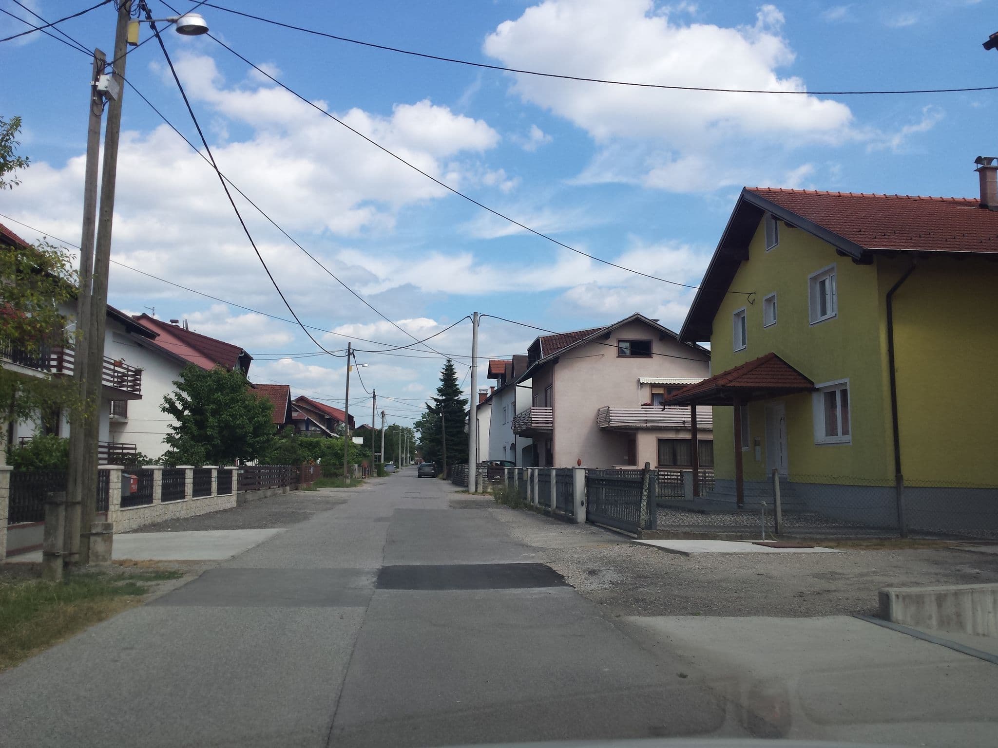 Street view near Apartmani Henrik, Sesvete — © janjko (CC BY-SA · Mapillary)