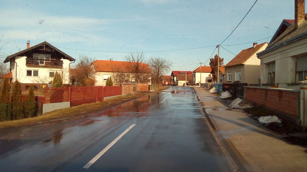 Street view near SLAD d.o.o., Donji Vidovec — © ihale (CC BY-SA · Mapillary)