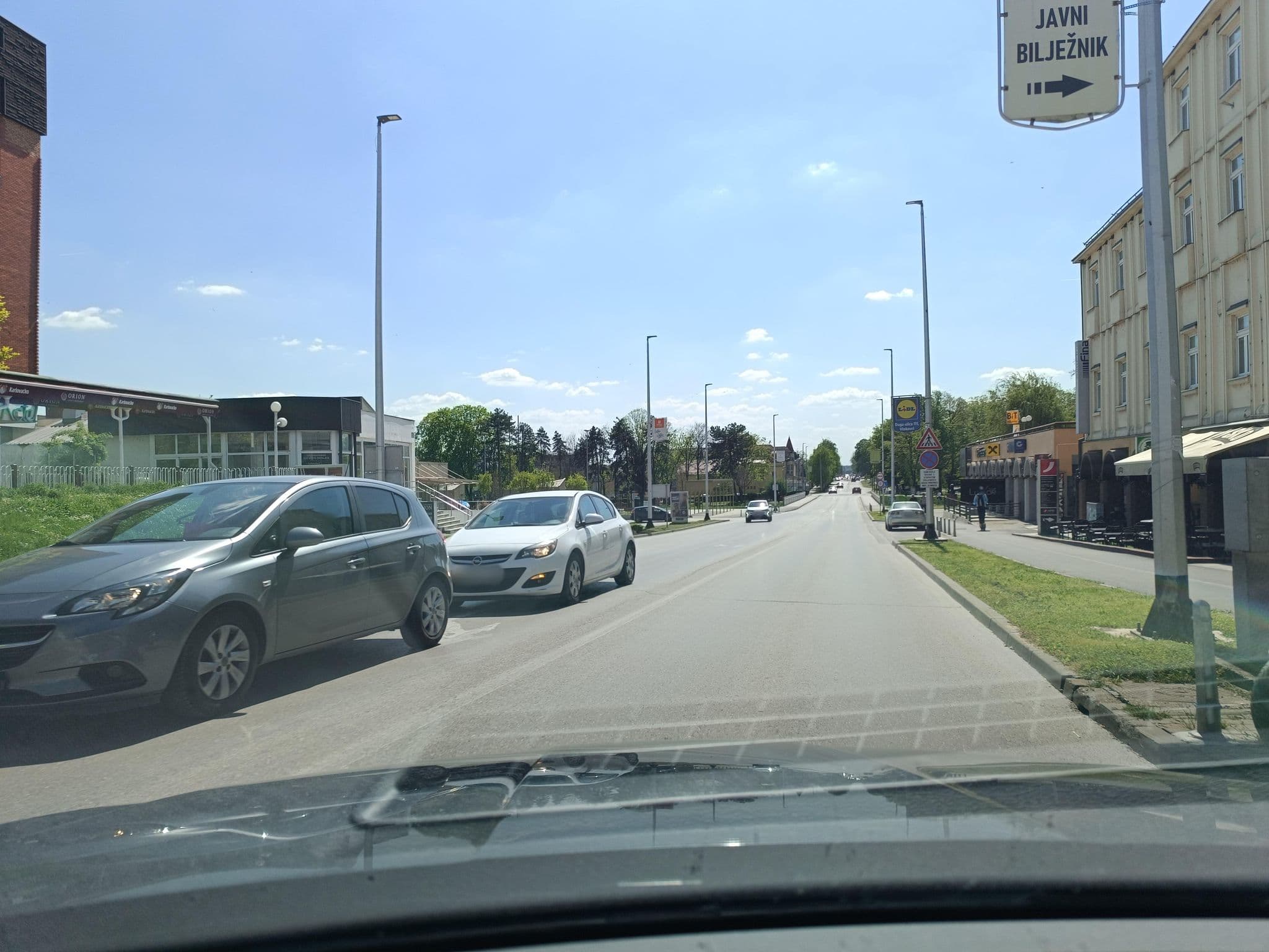 Street view near Hostel-Plus, Vinkovci — © Sarmafanboy (CC BY-SA · Mapillary)
