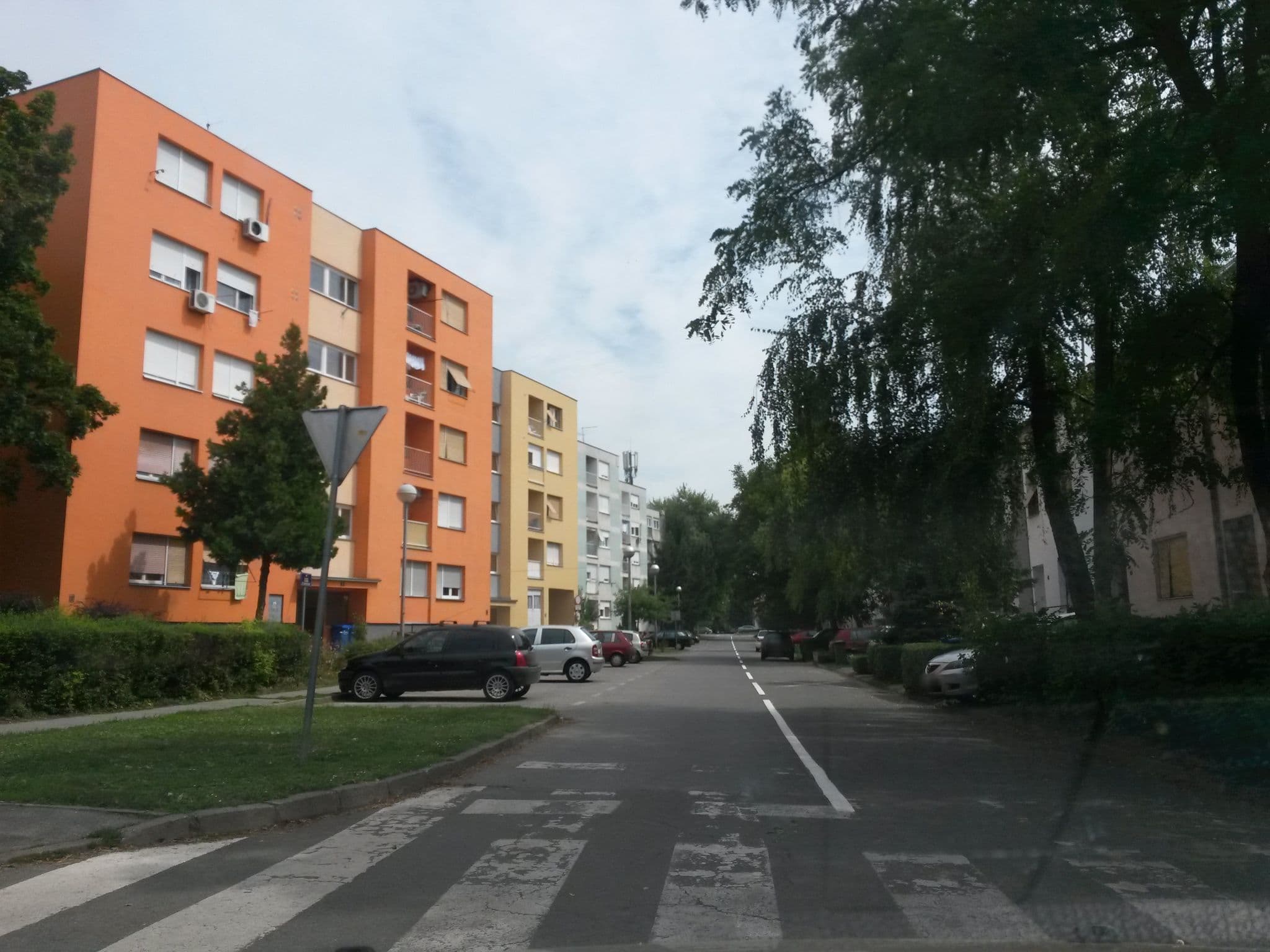 Street view near Zdravlje i ljepota iz prirode, Osijek — © osmapper (CC BY-SA · Mapillary)