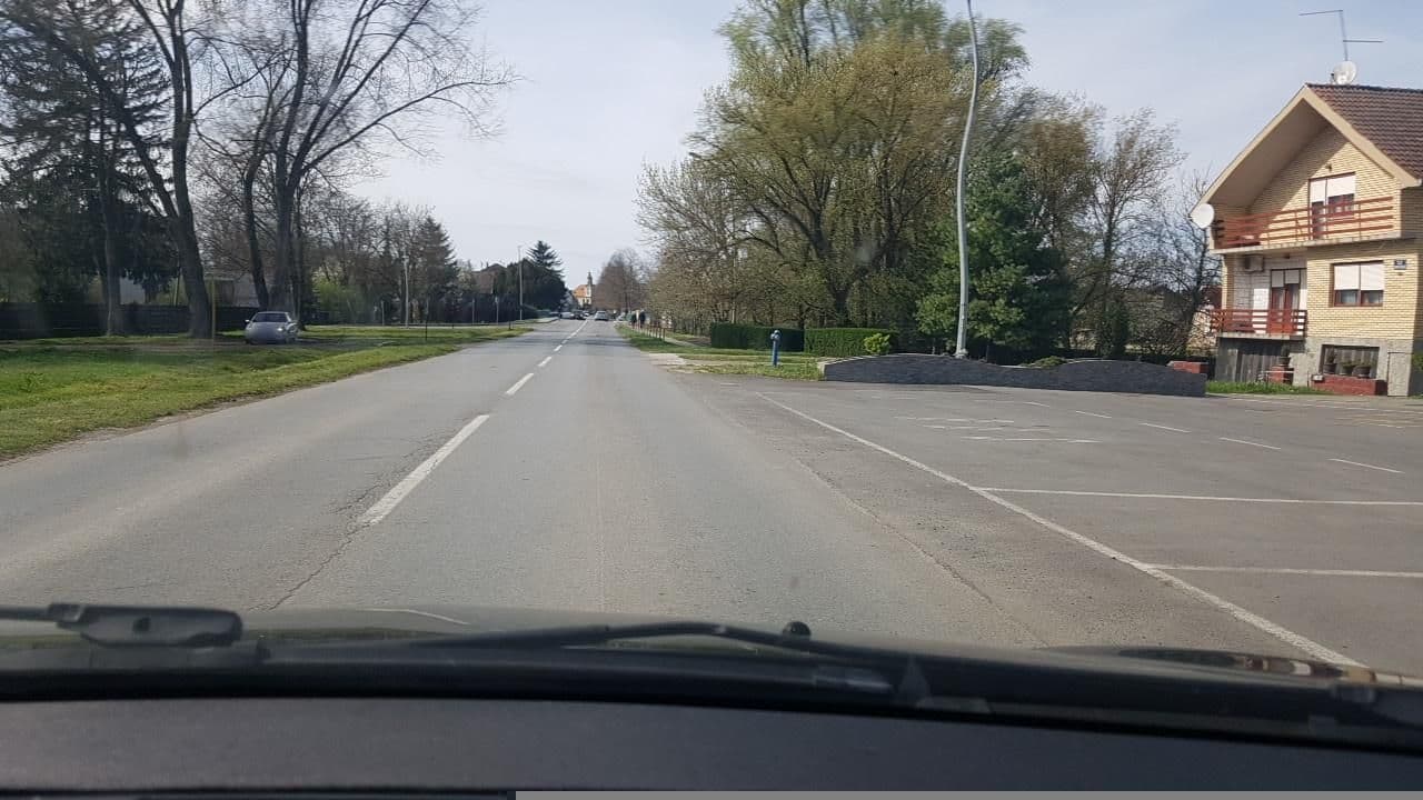 Street view near Hotel Villa Valpovo, Valpovo — © mik007 (CC BY-SA · Mapillary)