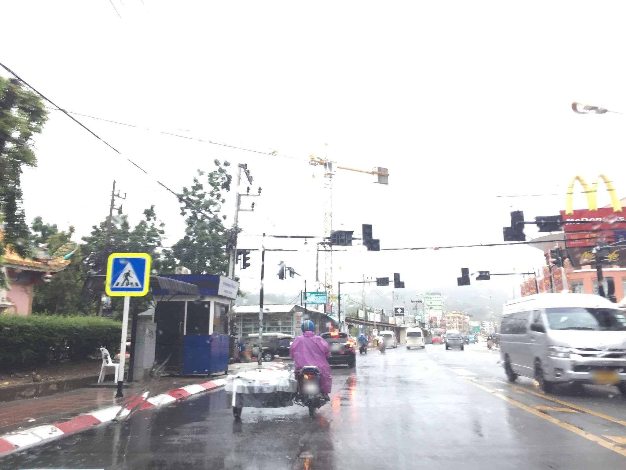 Street view near Tiger Hotel, Patong — © chiaki33 (CC BY-SA · Mapillary)