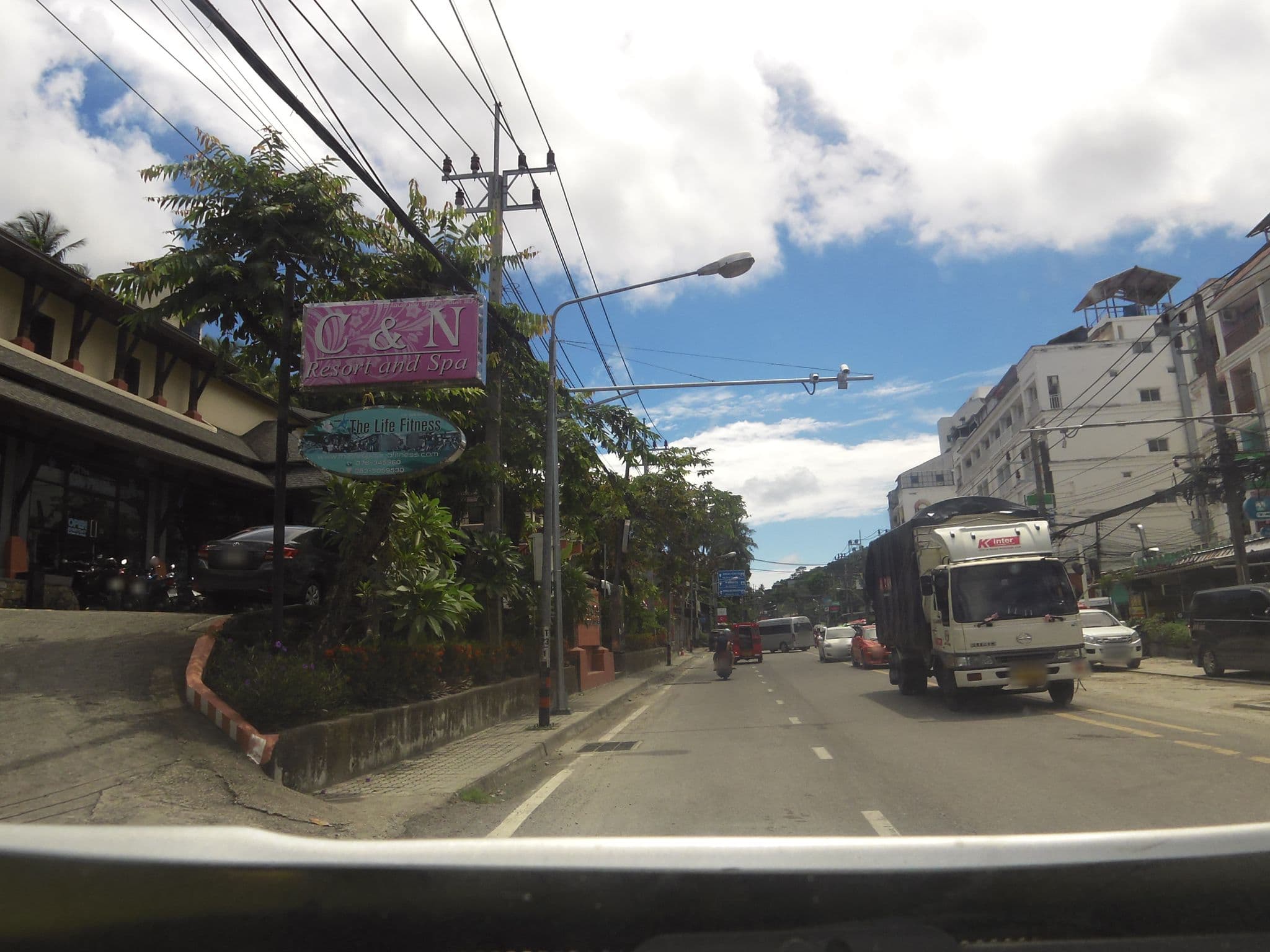 Street view near Eezee, Patong — © skillsy (CC BY-SA · Mapillary)