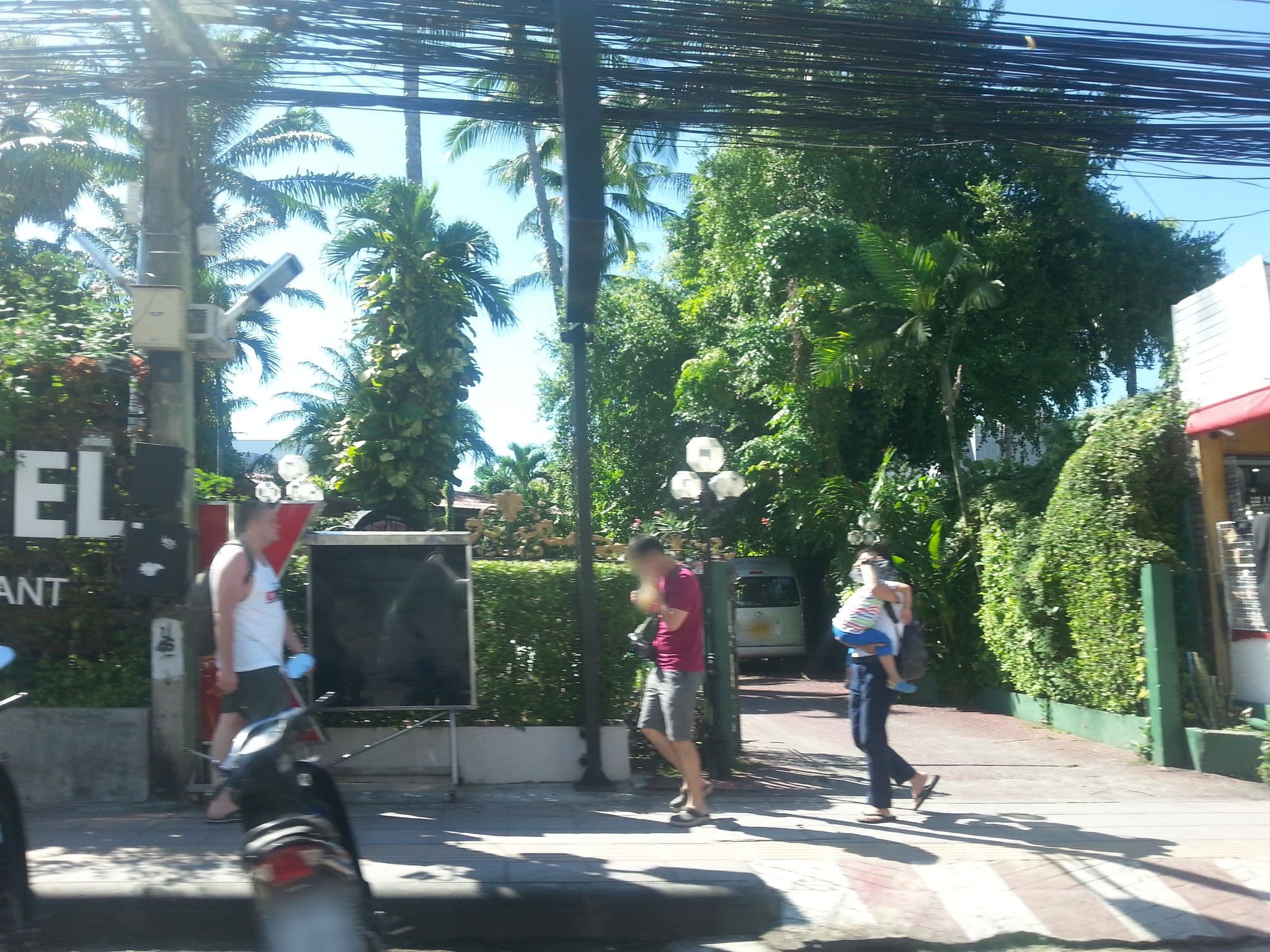 Street view near Crown Hotel, Patong Beach, Phuket, Patong — © clockwerx (CC BY-SA · Mapillary)