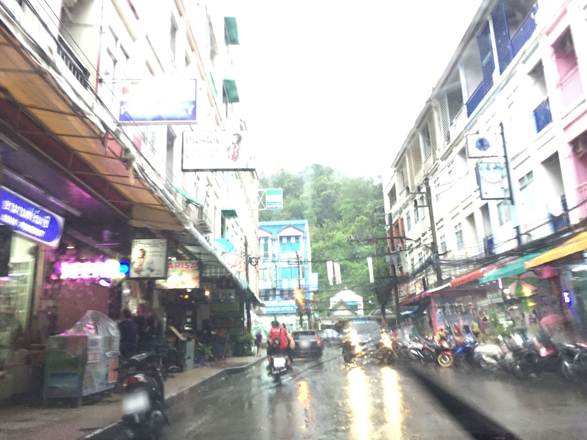Street view near Belvedere Guesthouse, Patong — © chiaki33 (CC BY-SA · Mapillary)