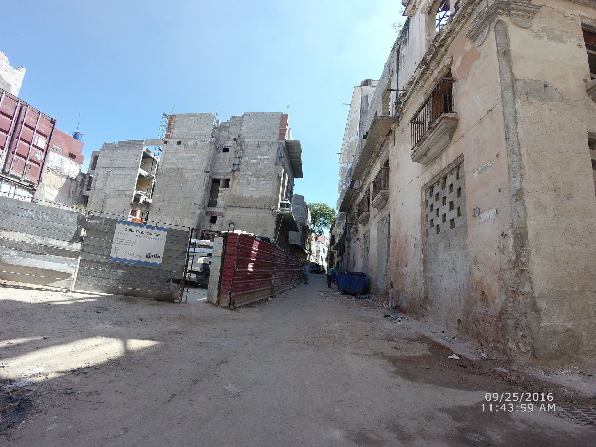 Street view near Casa Allegro, La Habana Vieja