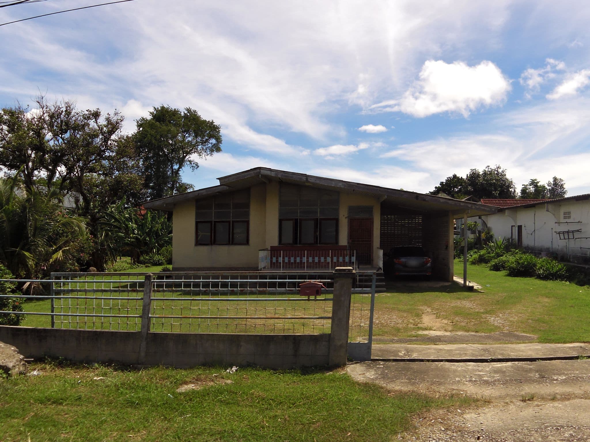 Street view near downtown inn phuket Hotel, Ban Chalong — © skillsy (CC BY-SA · Mapillary)