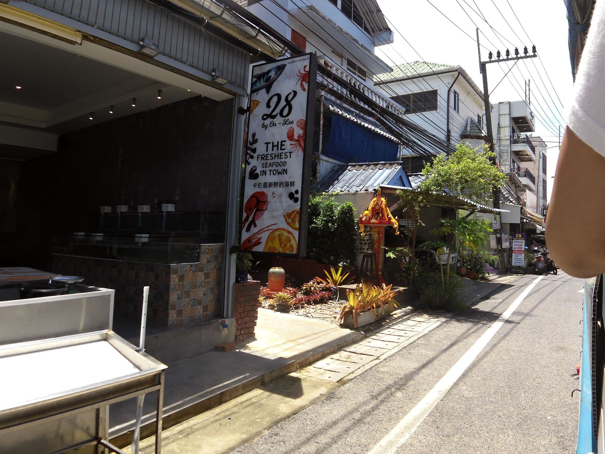 Street view near The Ark Karon Hill, Ban Karon — © skillsy (CC BY-SA · Mapillary)
