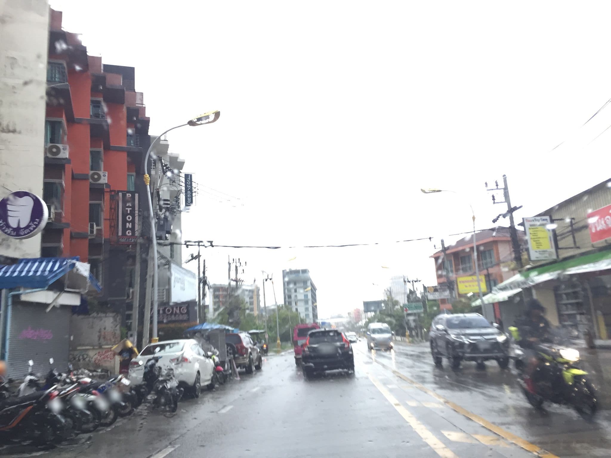 Street view near Patong Gallery Hotel, Patong — © chiaki33 (CC BY-SA · Mapillary)