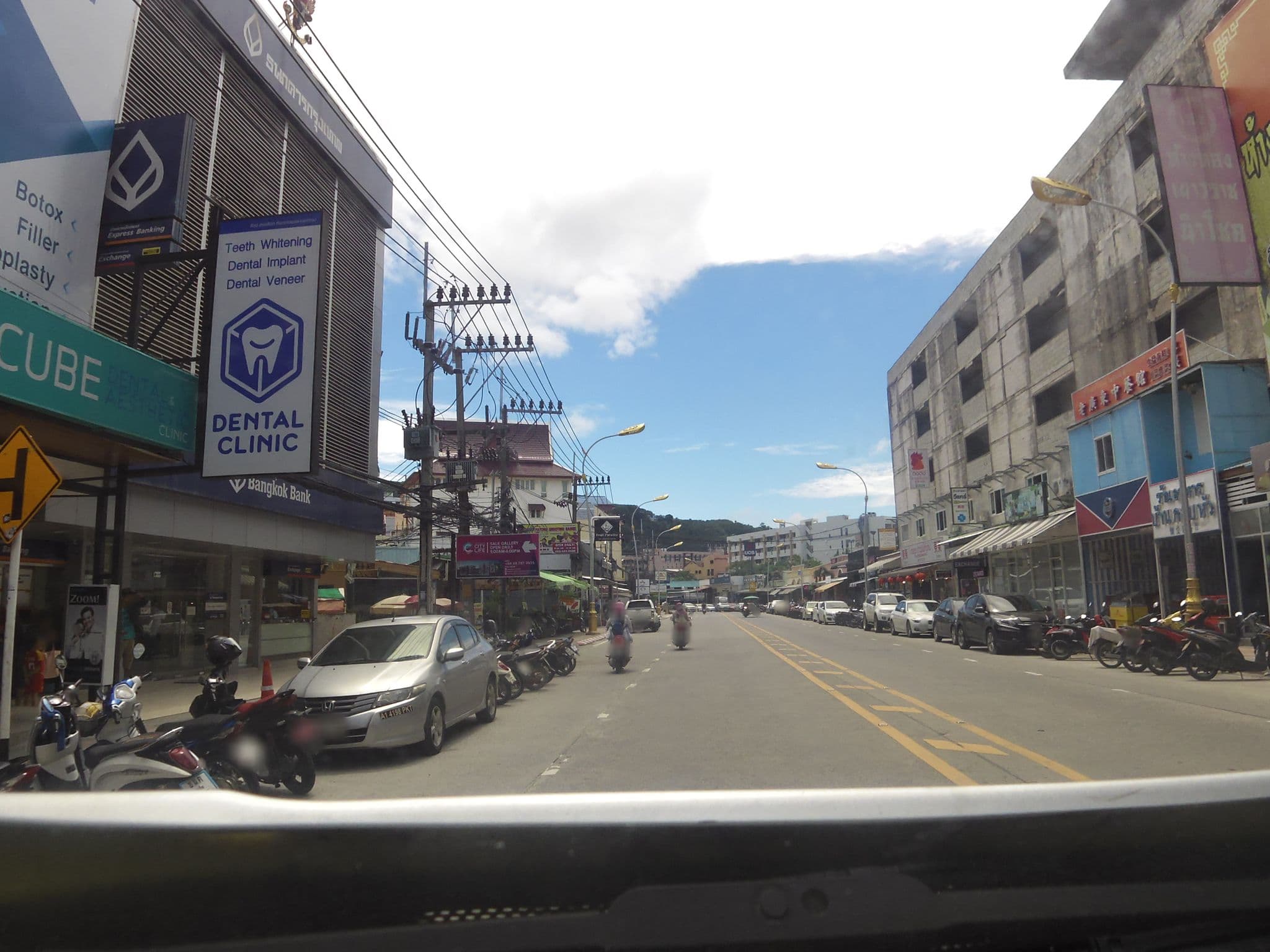 Street view near Marina Boutique Suites, Patong — © skillsy (CC BY-SA · Mapillary)