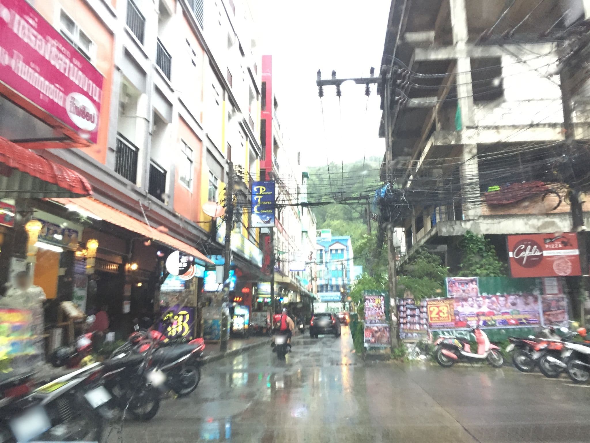 Street view near Ferb Guesthouse, Patong — © chiaki33 (CC BY-SA · Mapillary)