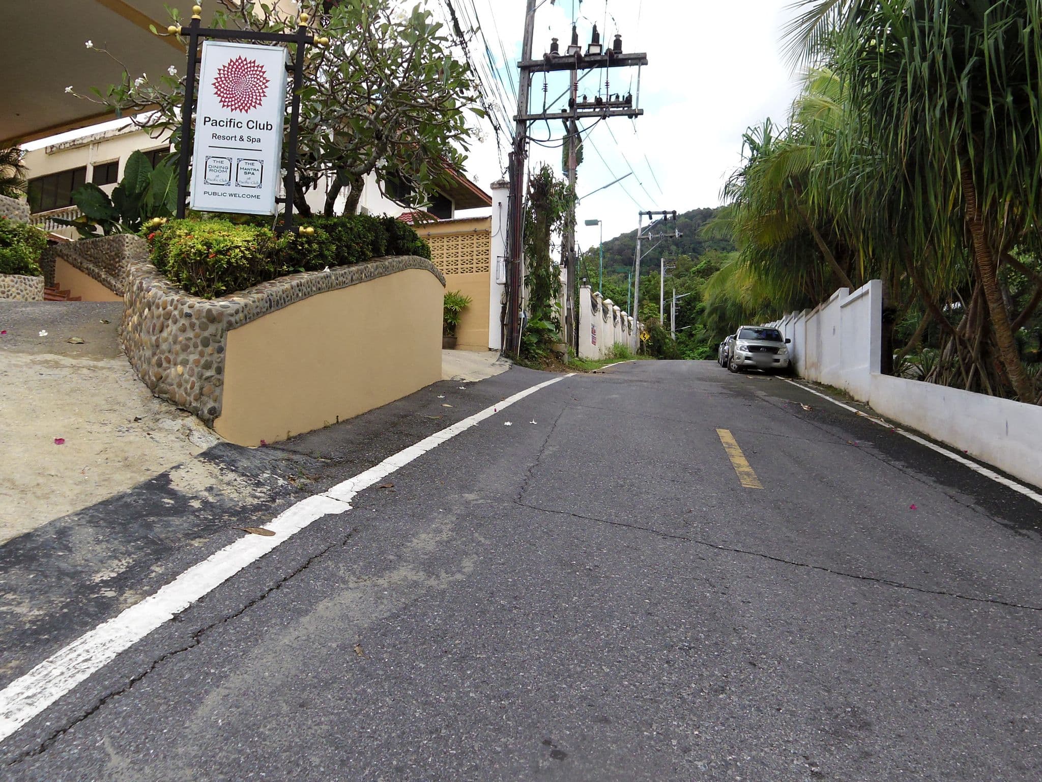 Street view near Pacific Club Resort Pool, Ban Karon — © skillsy (CC BY-SA · Mapillary)