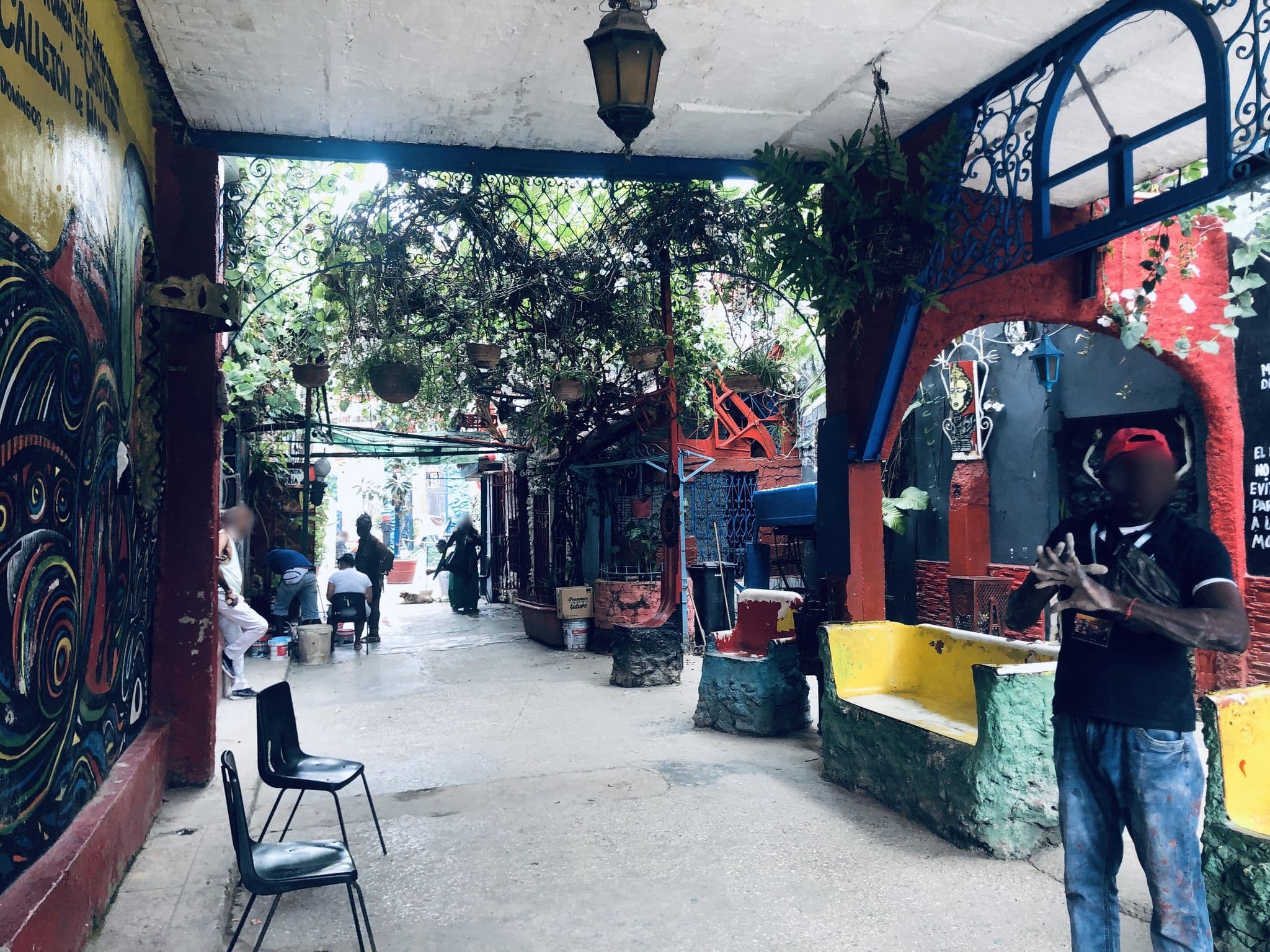 Street view near Casa Animas, Centro Habana