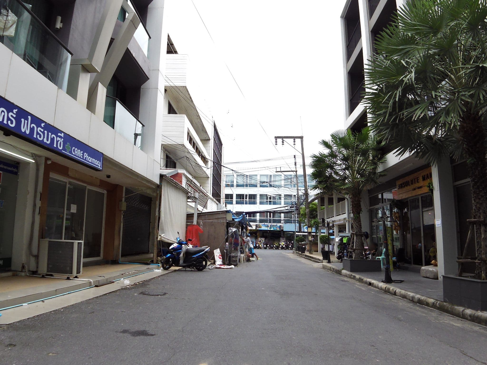 Street view near Malai House Phuket, Ban Karon — © skillsy (CC BY-SA · Mapillary)