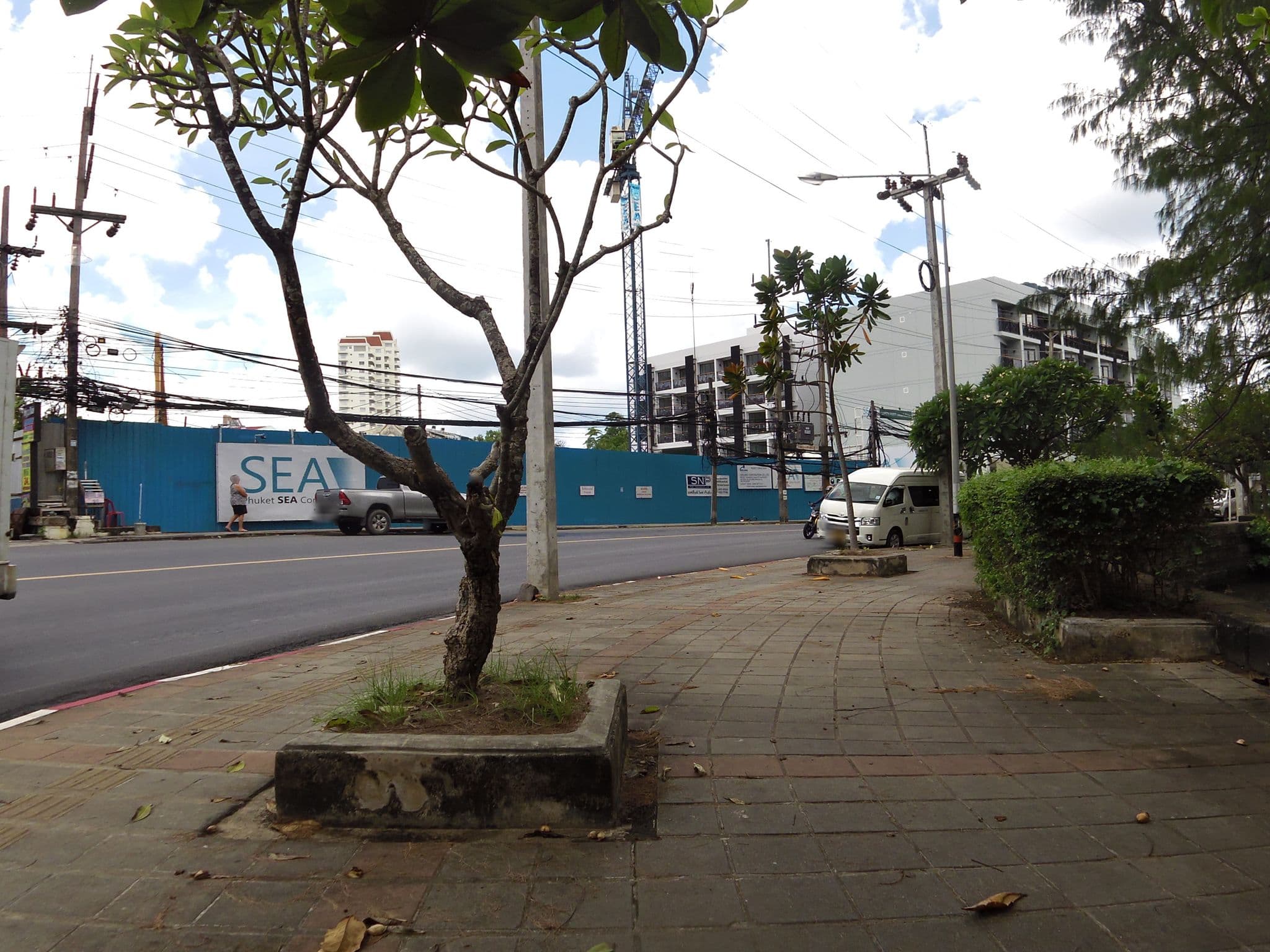 Street view near Baramee Hip Hotel, Ban Karon — © skillsy (CC BY-SA · Mapillary)