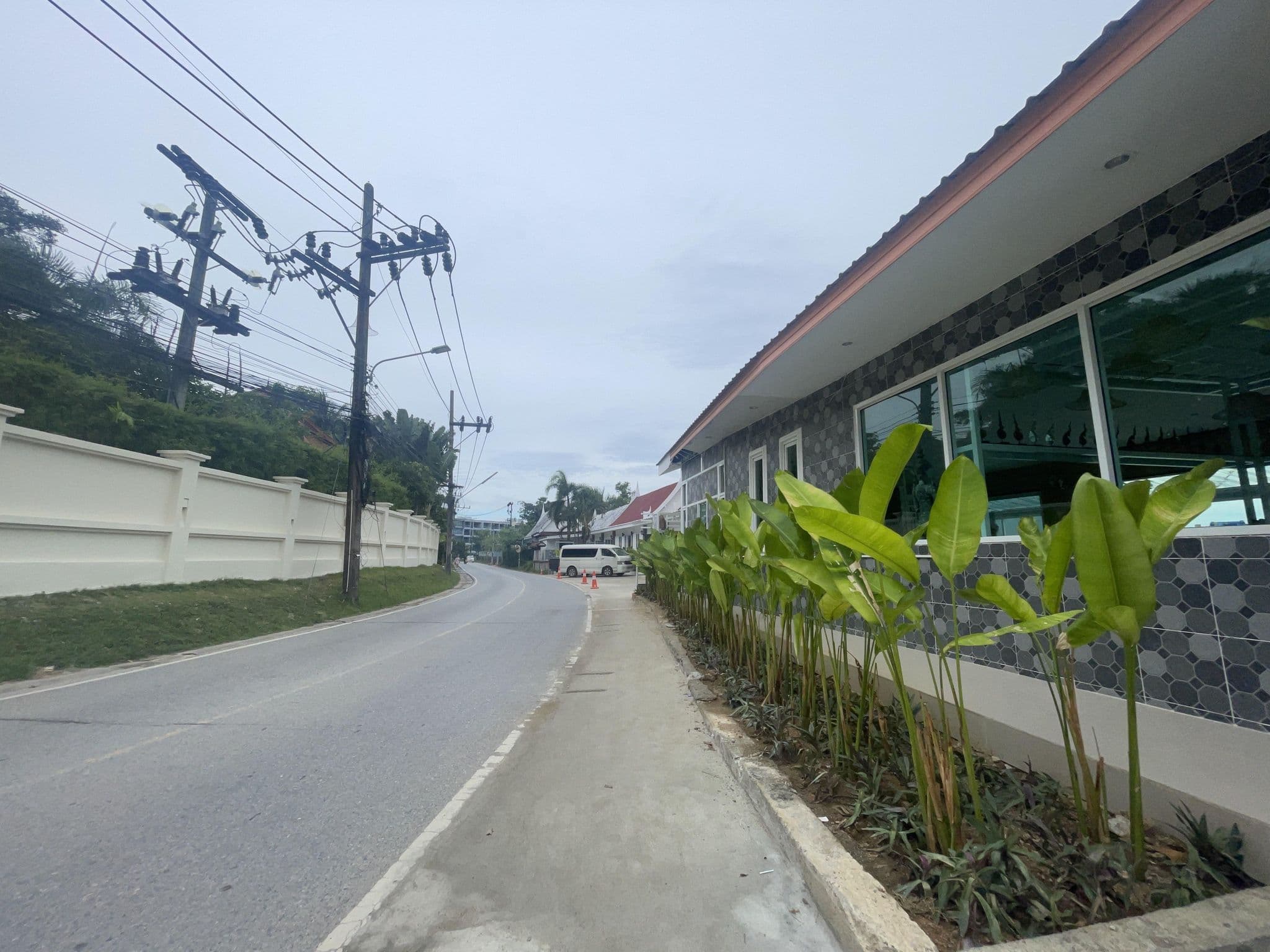 Street view near Chabana Resort, Ban Kamala — © ser9ei999 (CC BY-SA · Mapillary)