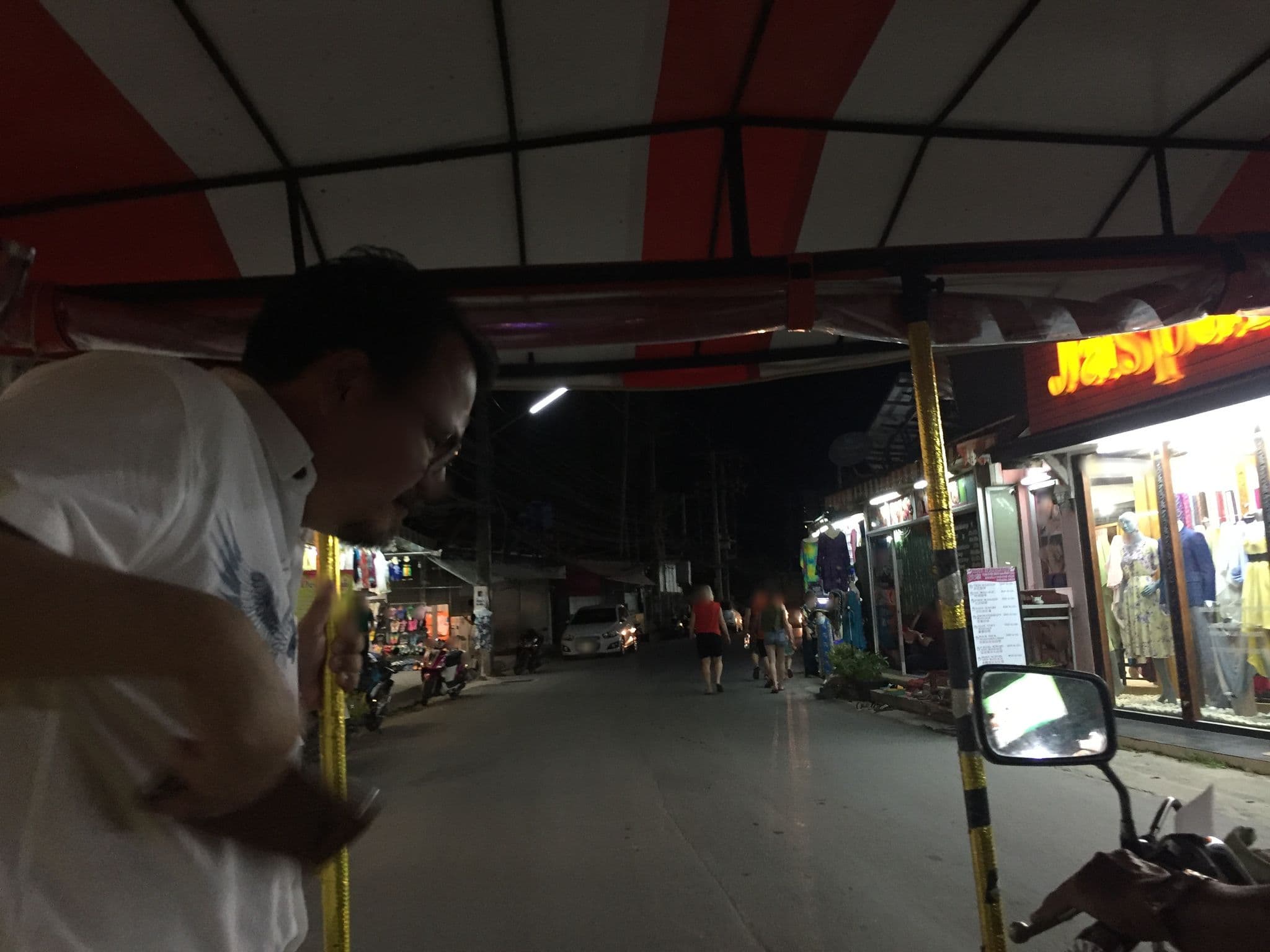 Street view near Chillhub Hostel, Ban Kamala — © traveler25 (CC BY-SA · Mapillary)