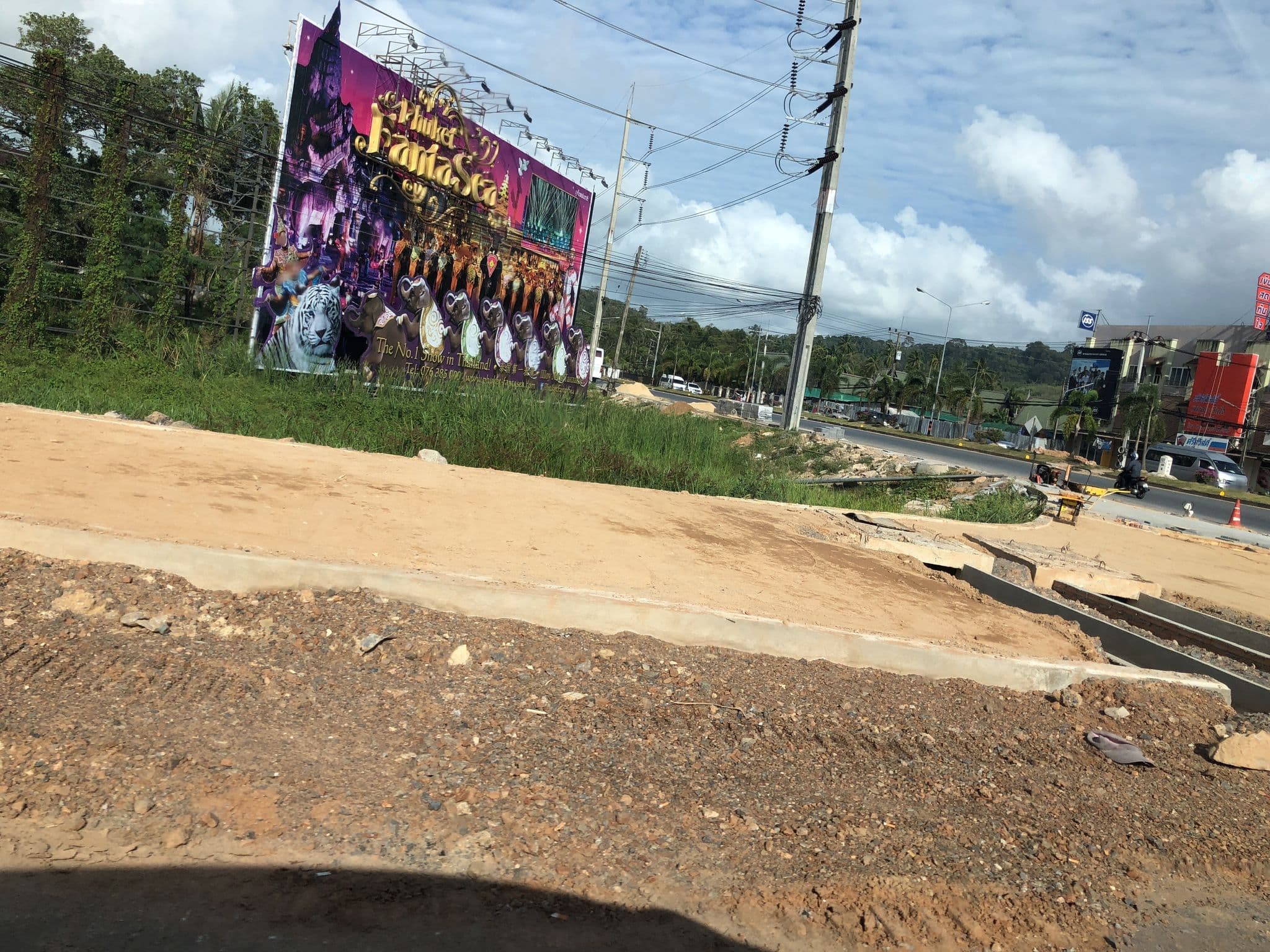 Street view near ในยางบีชโฮเต็ล, Ban Mai Khao — © pimpitcha (CC BY-SA · Mapillary)