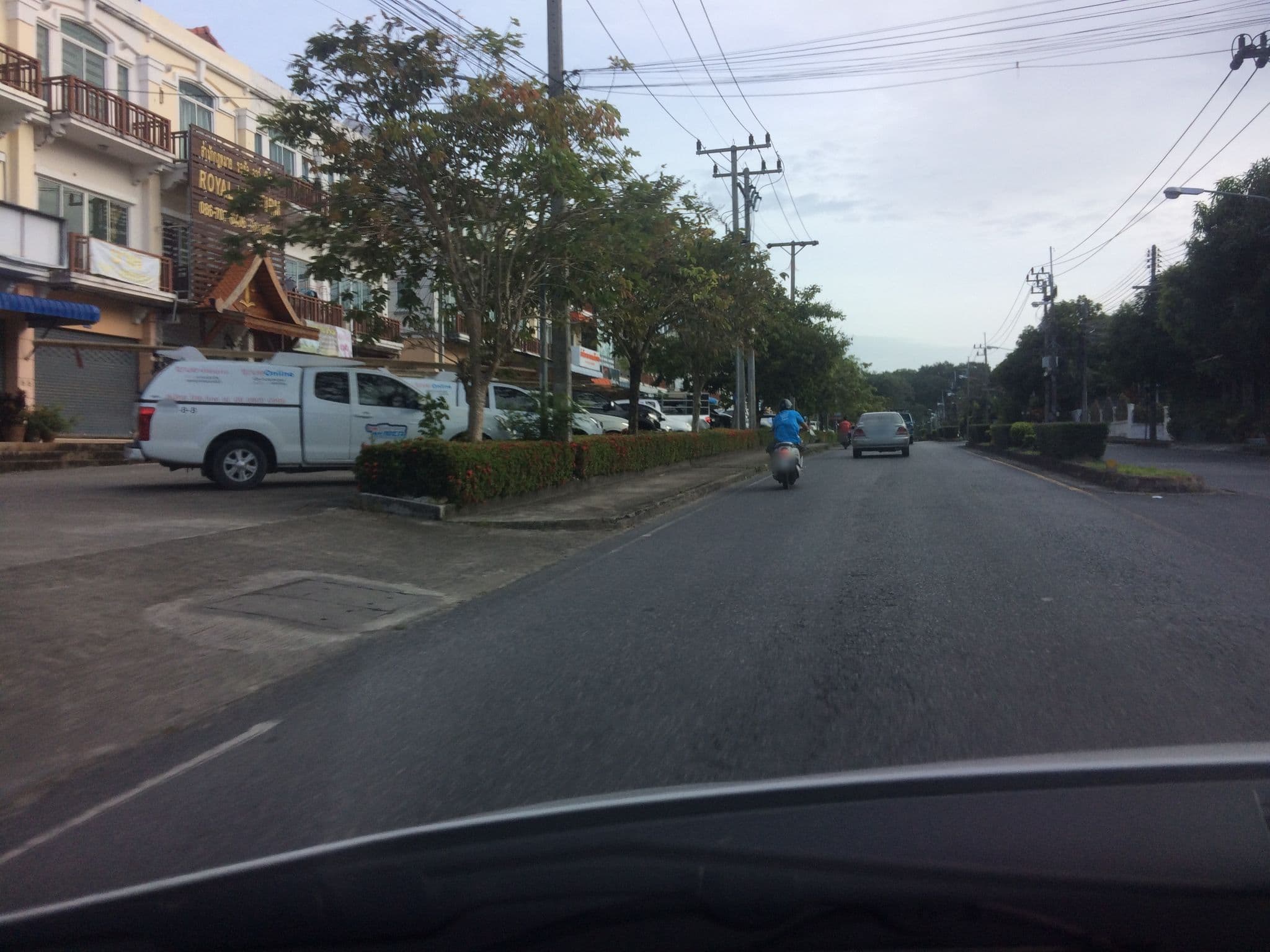 Street view near Rassada Place, Phuket — © pik (CC BY-SA · Mapillary)