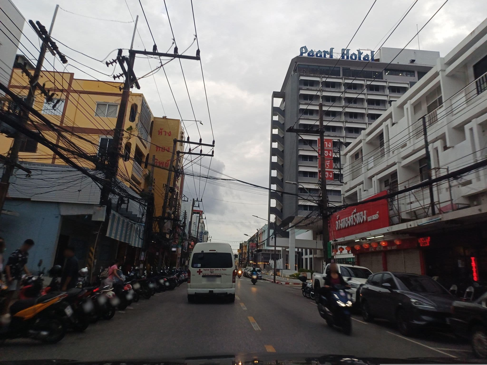 Street view near W168 Hostel, Ban Talat Nua — © EakMor (CC BY-SA · Mapillary)