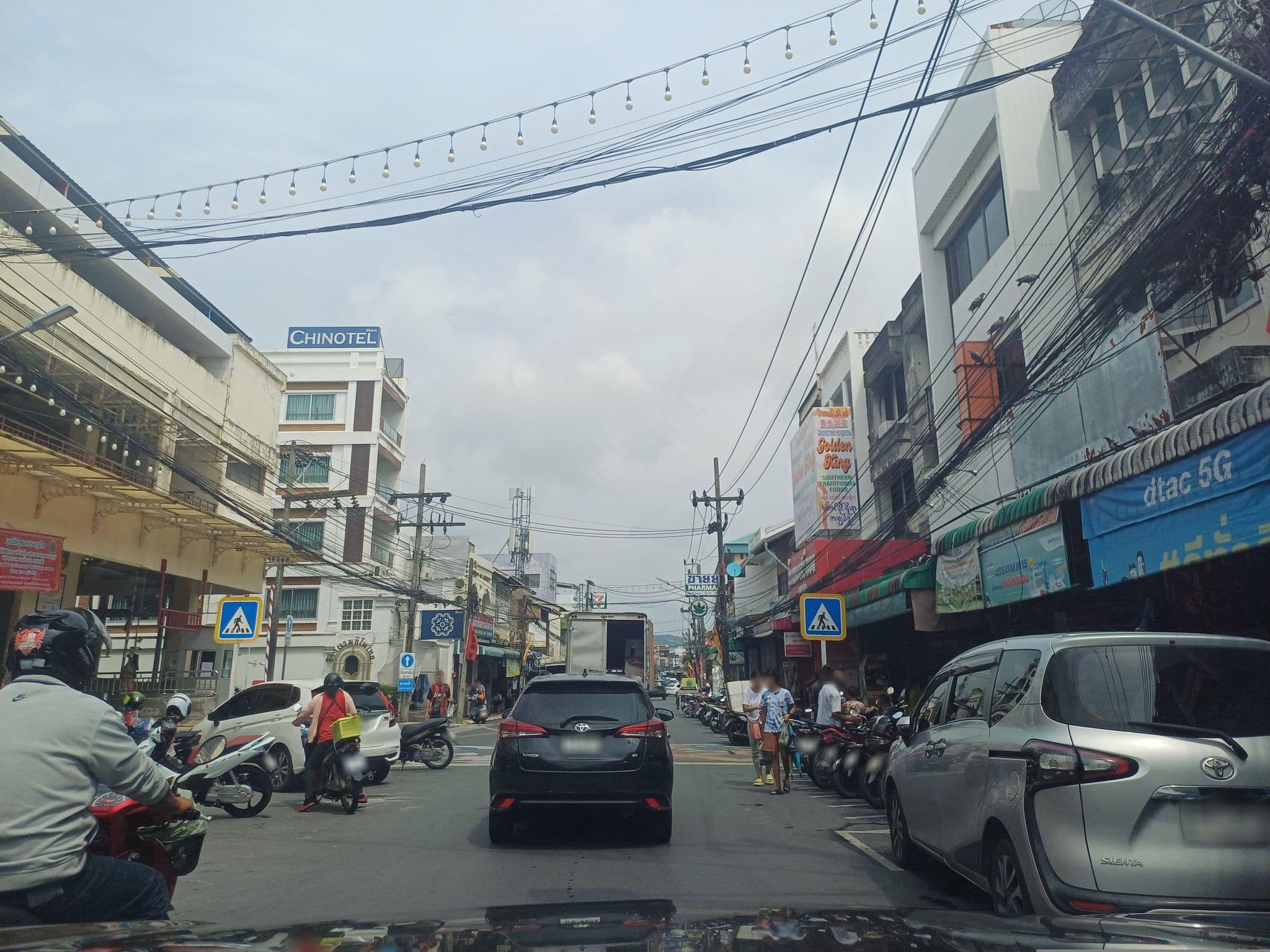 Street view near Chinotel, Ban Talat Nua — © EakMor (CC BY-SA · Mapillary)