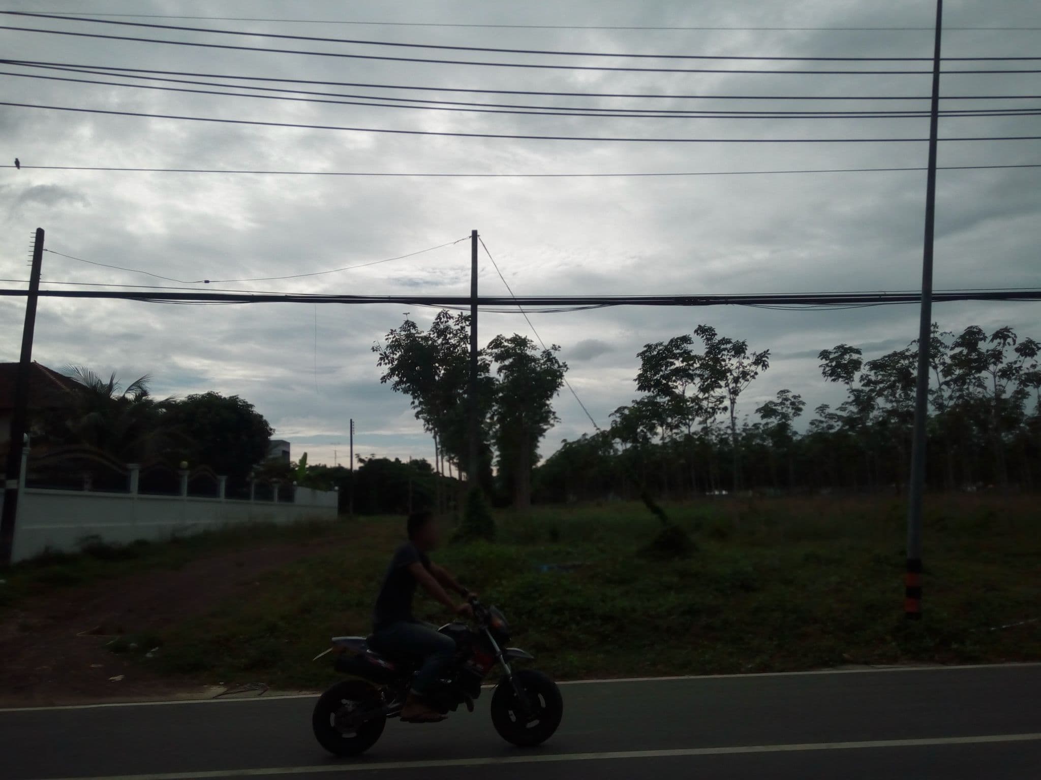Street view near Pearl Village, Ban Talat Nua — © mapfool (CC BY-SA · Mapillary)