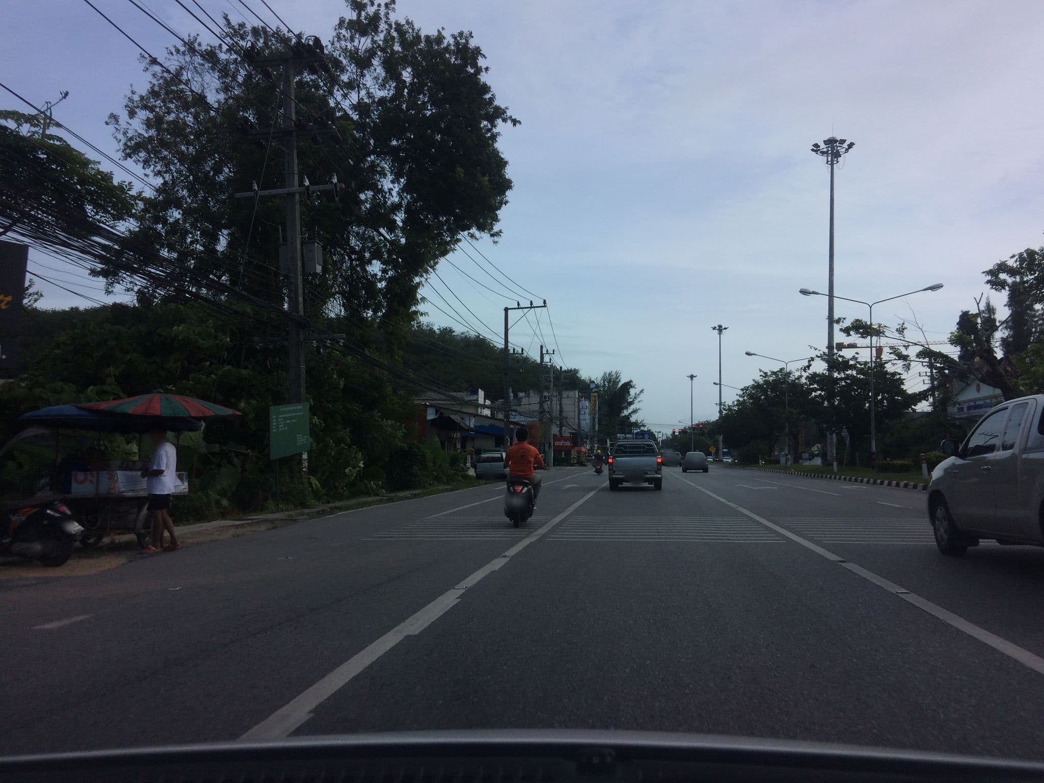 Street view near R.405 Nize Hotel, Ban Ko Kaeo — © pik (CC BY-SA · Mapillary)